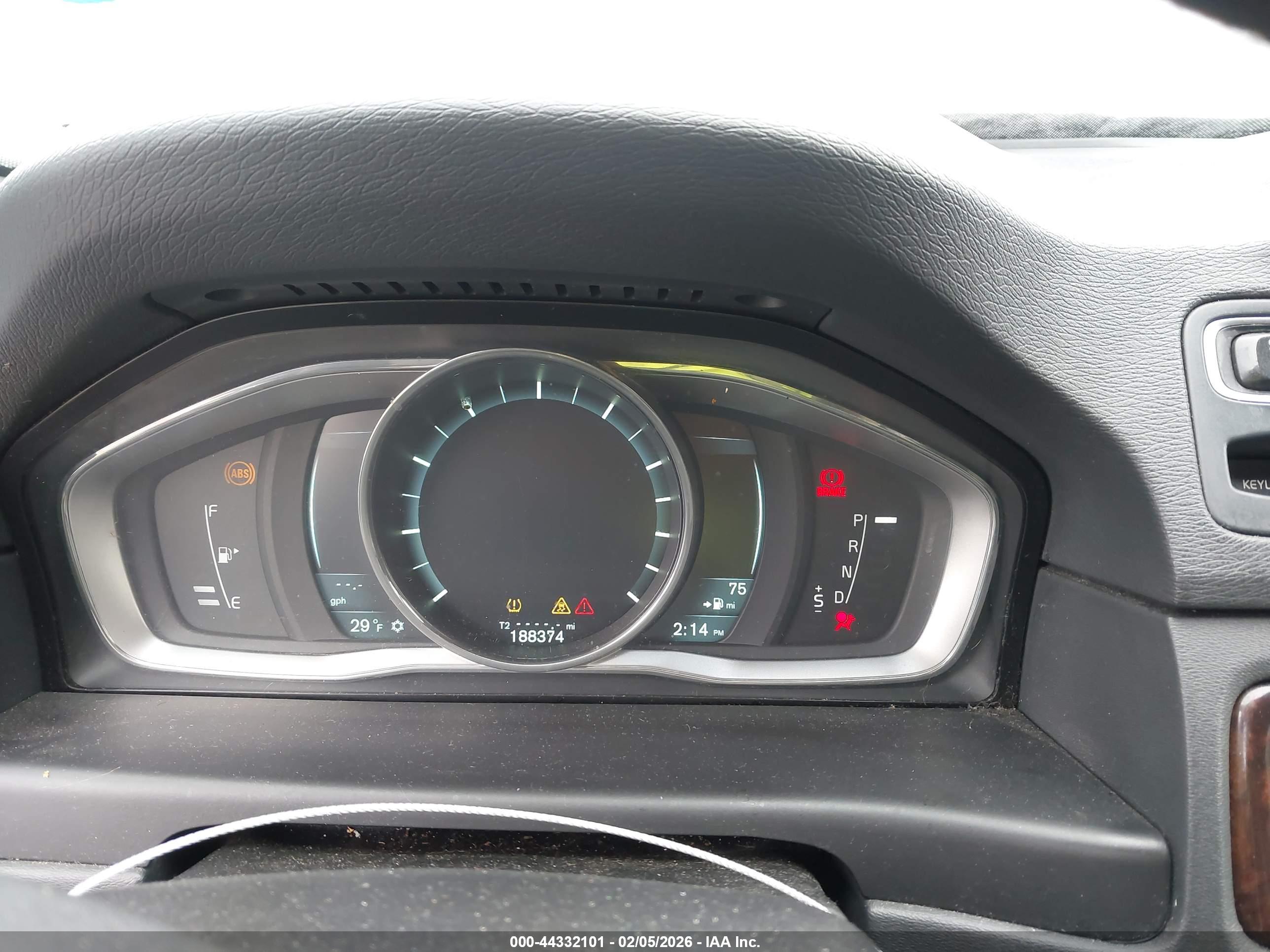 VOLVO S80 image 7