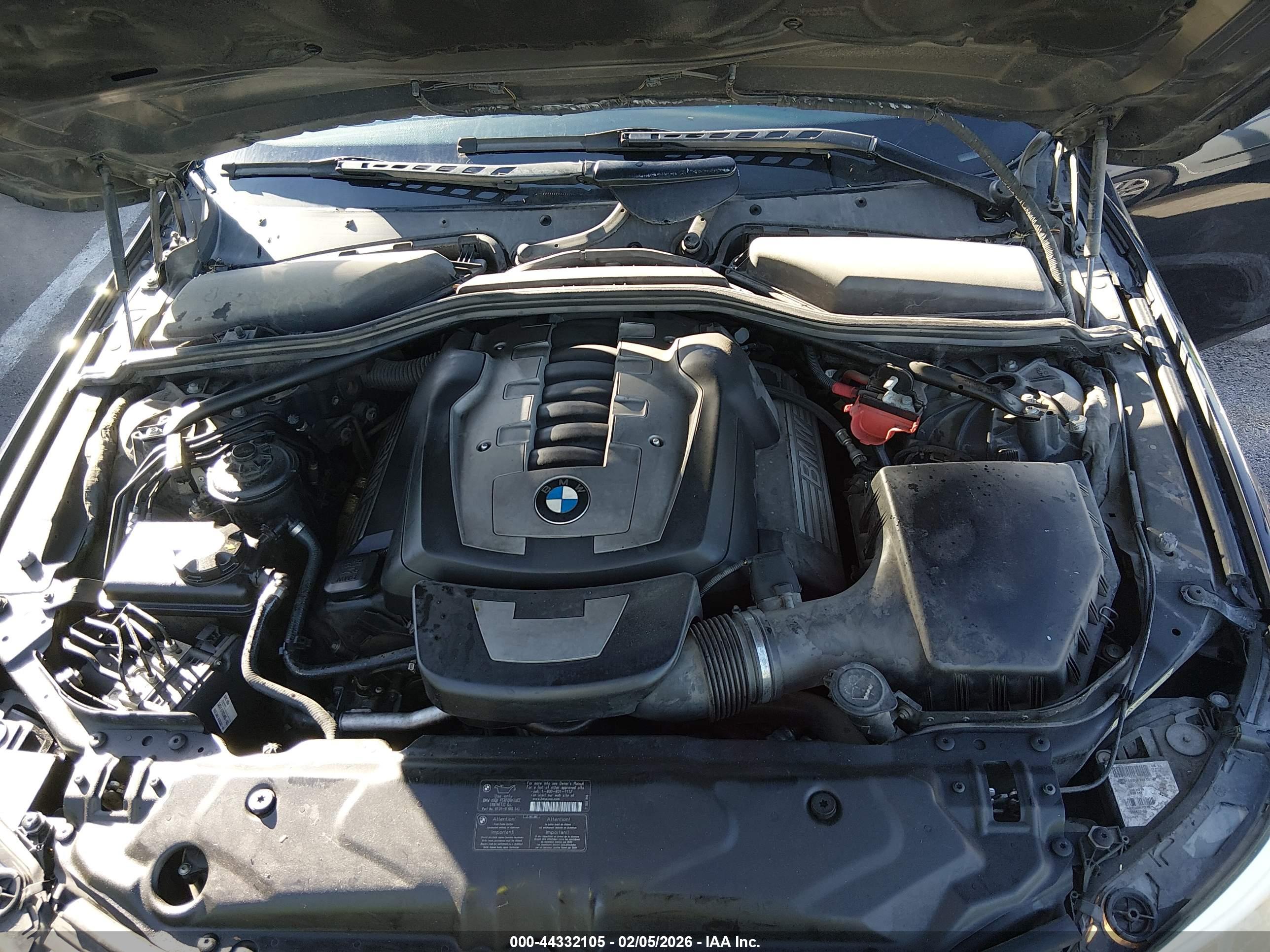 BMW 550I image 10