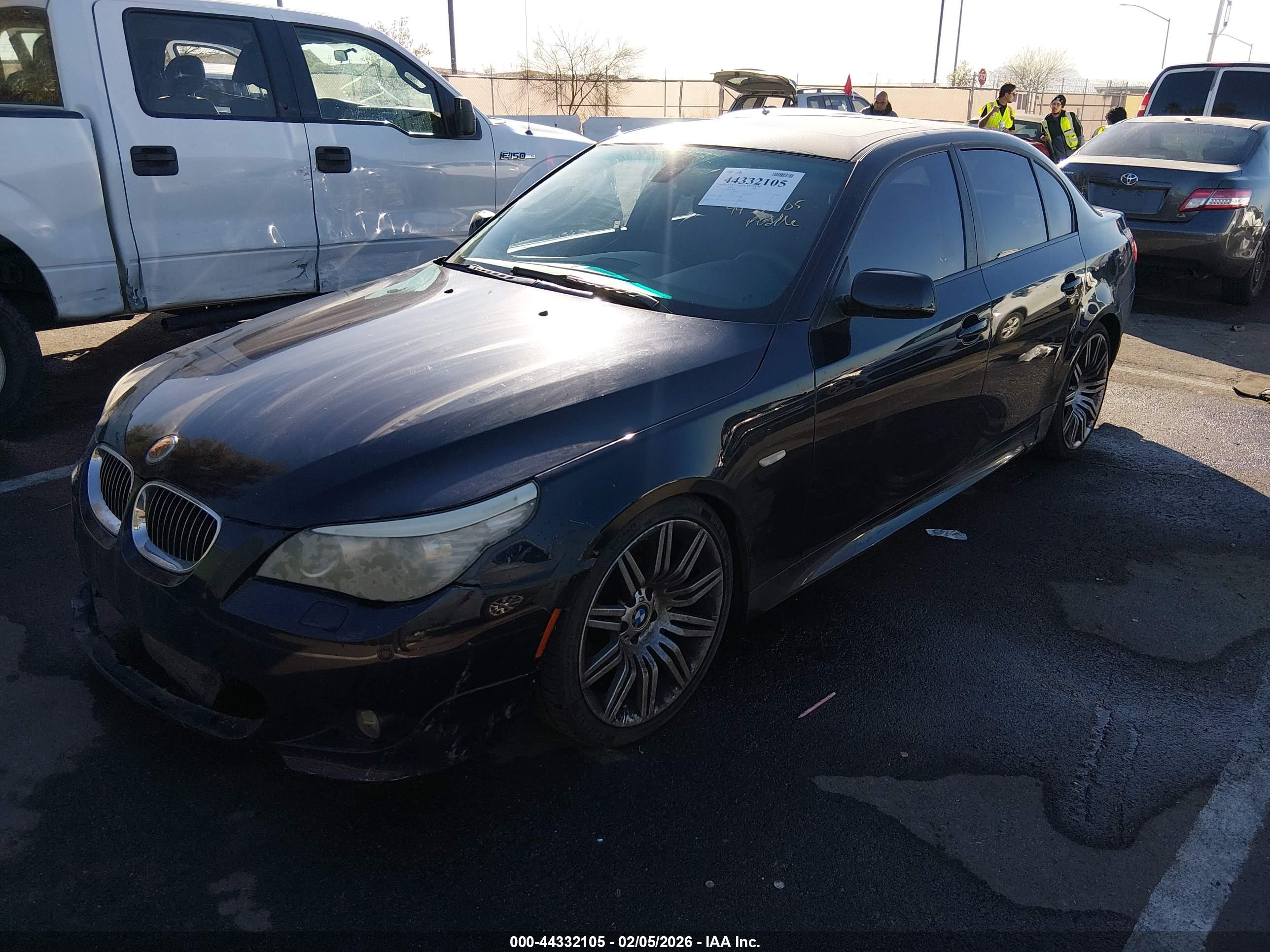 BMW 550I image 2