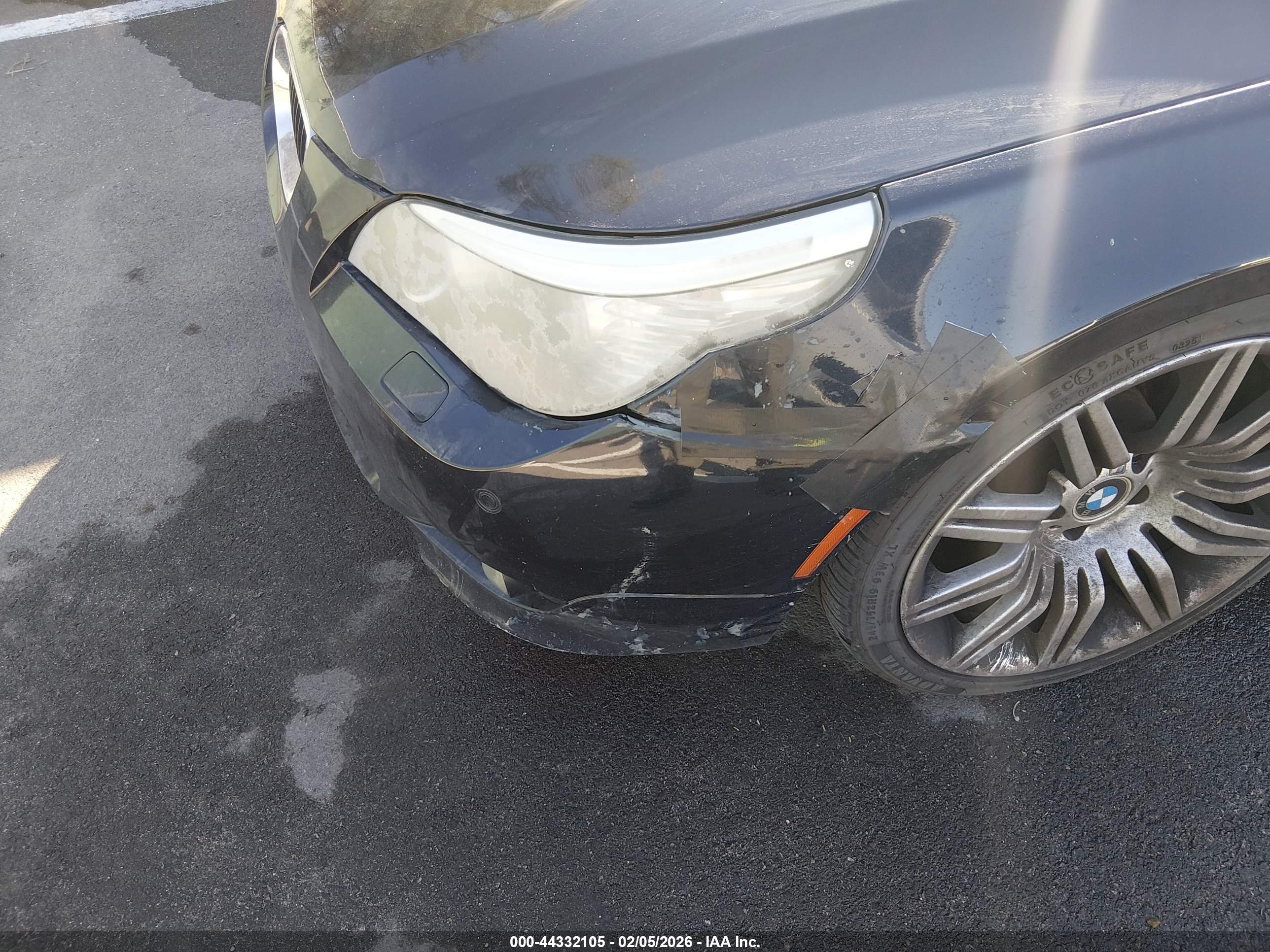 BMW 550I image 6