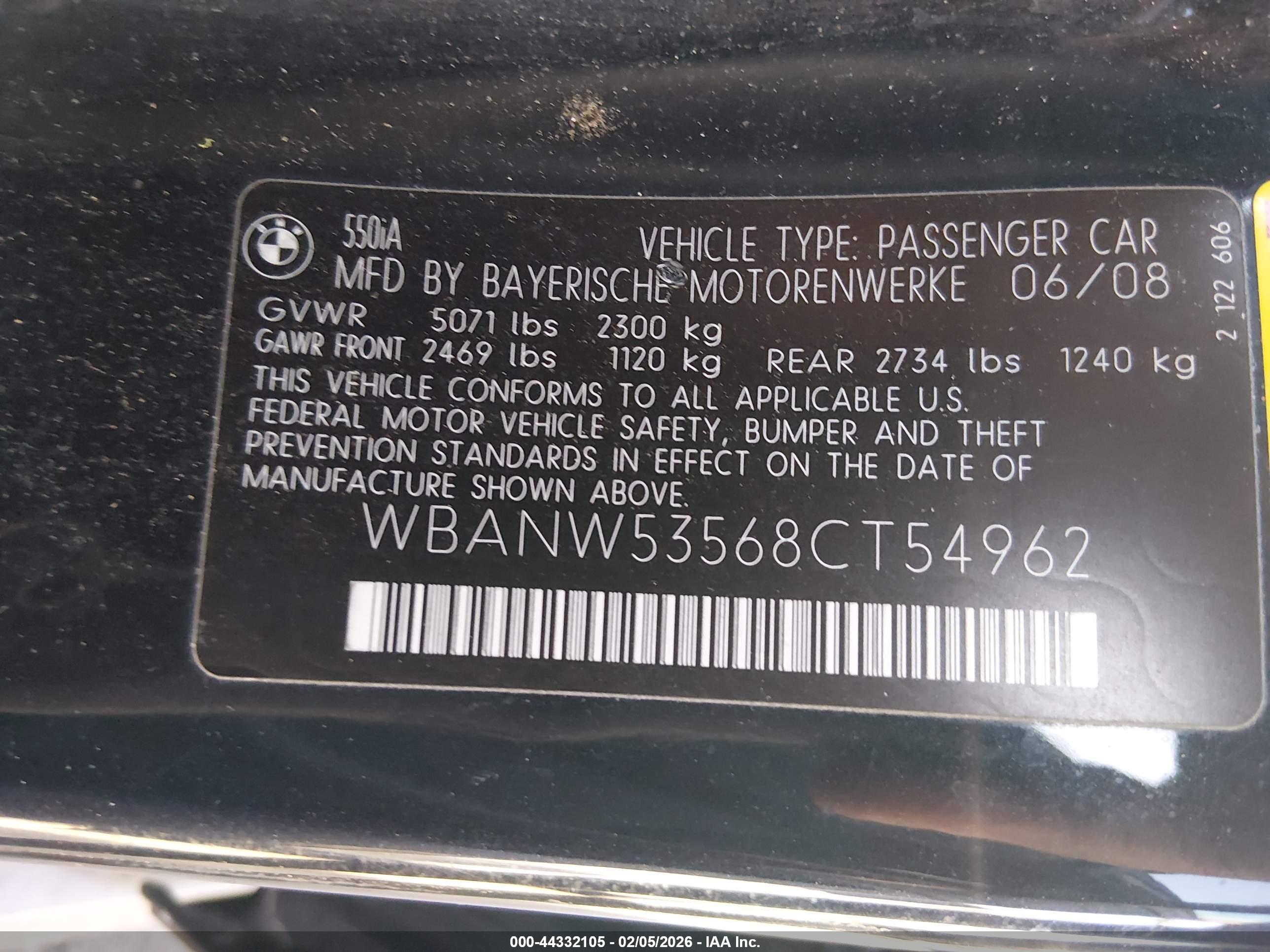 BMW 550I image 9