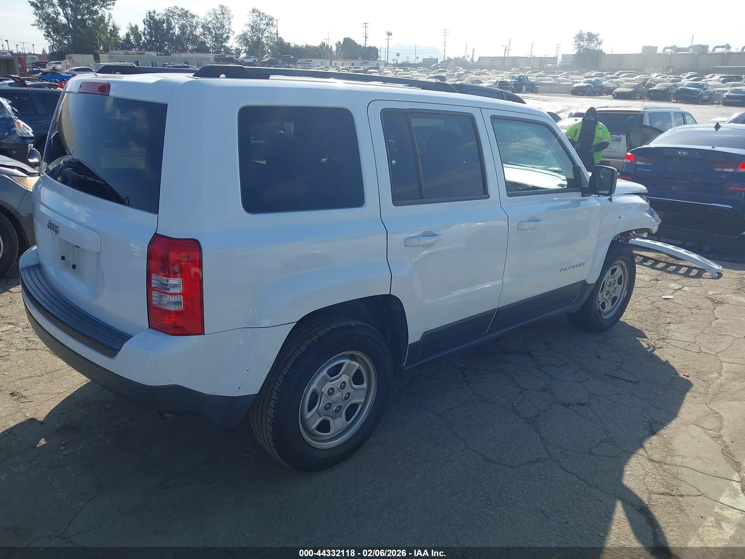 JEEP PATRIOT image 4