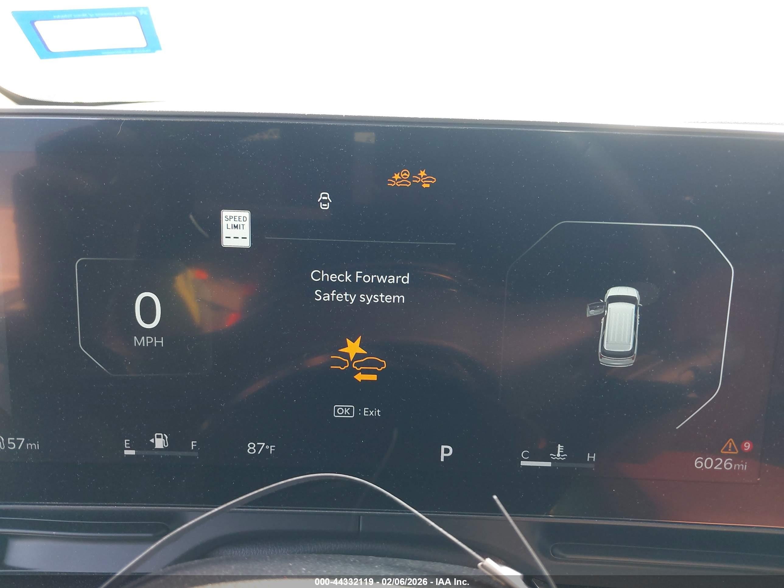 KIA CARNIVAL image 7