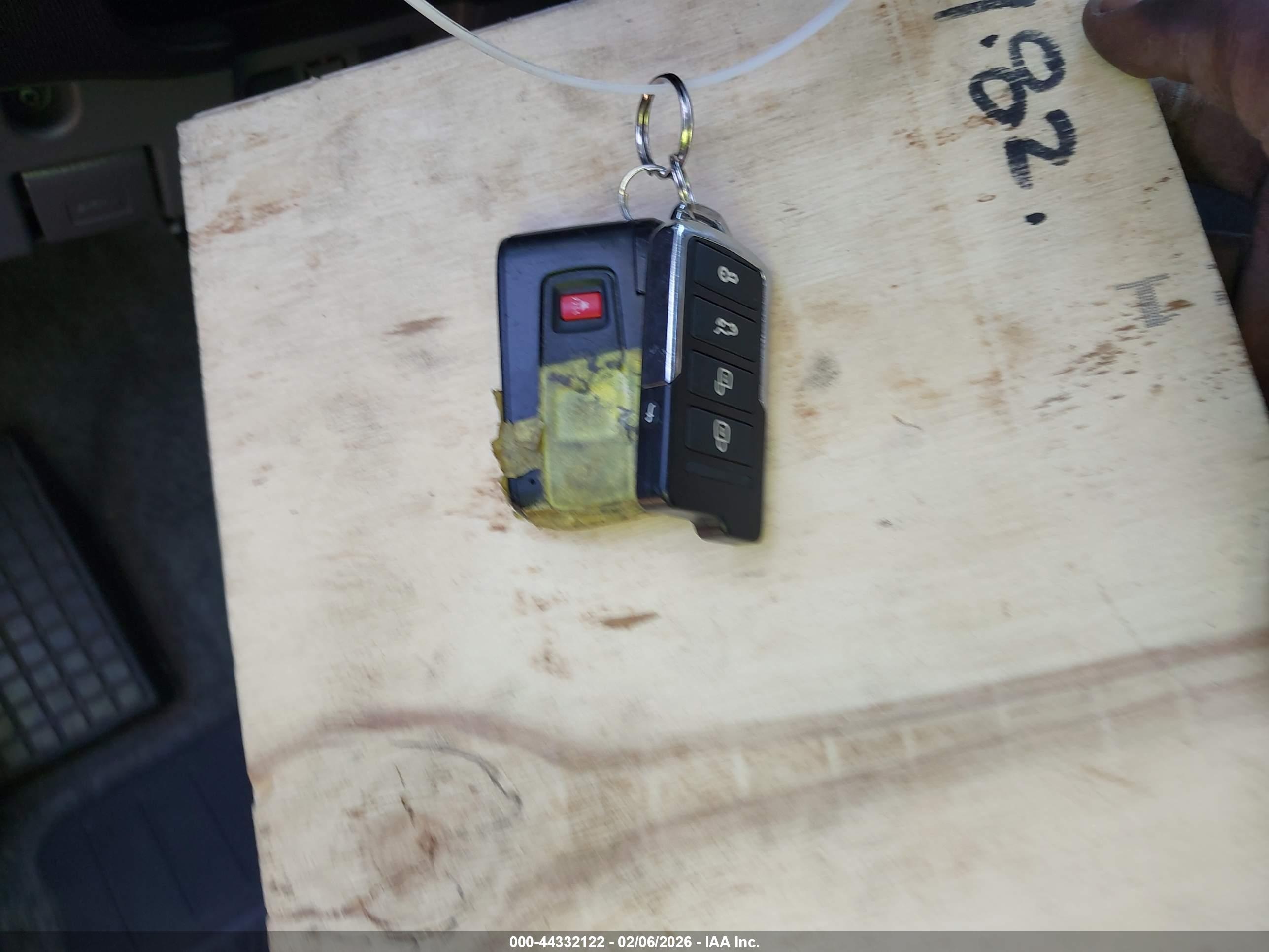 TOYOTA PRIUS image 11