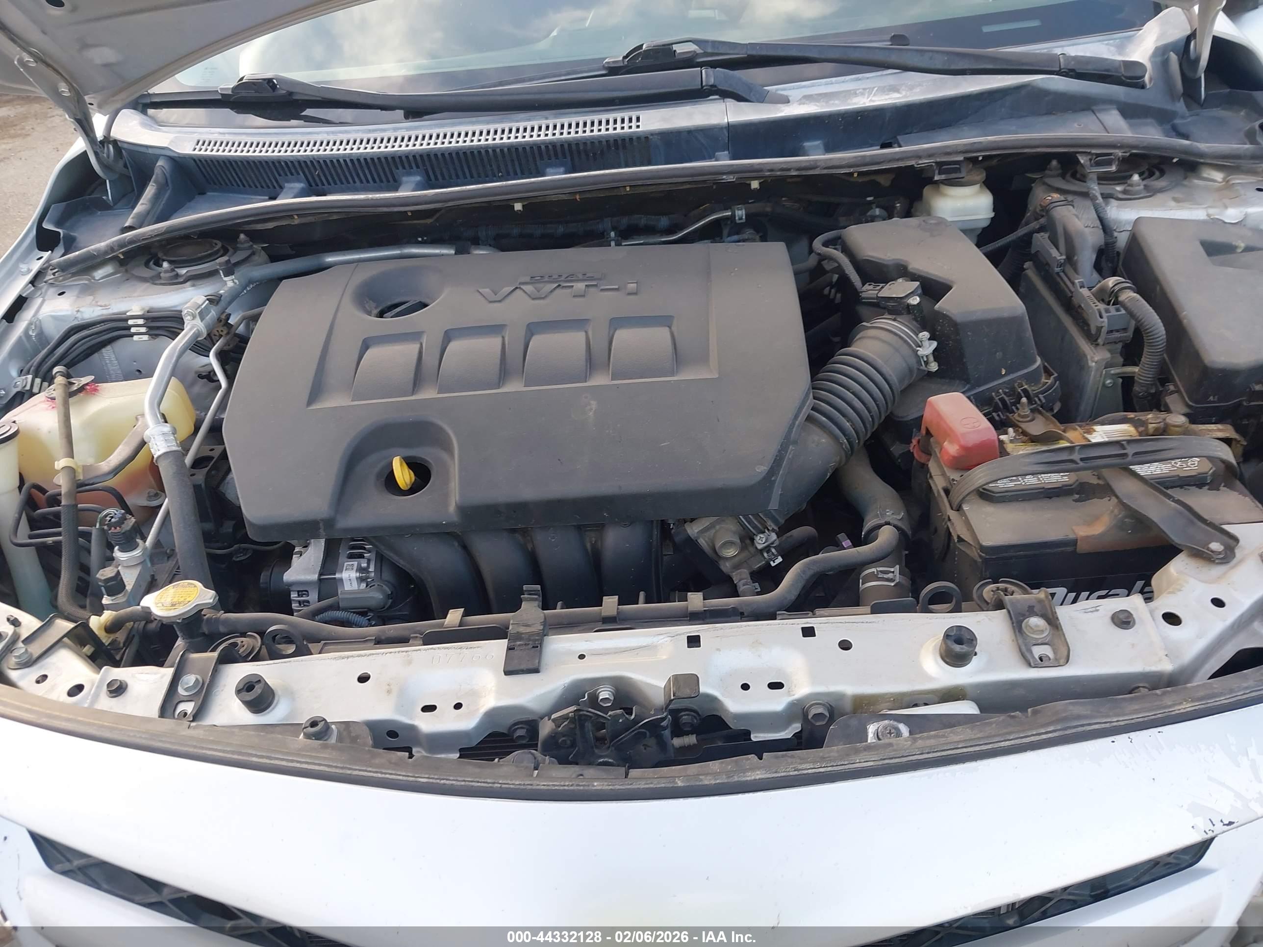 TOYOTA COROLLA image 10