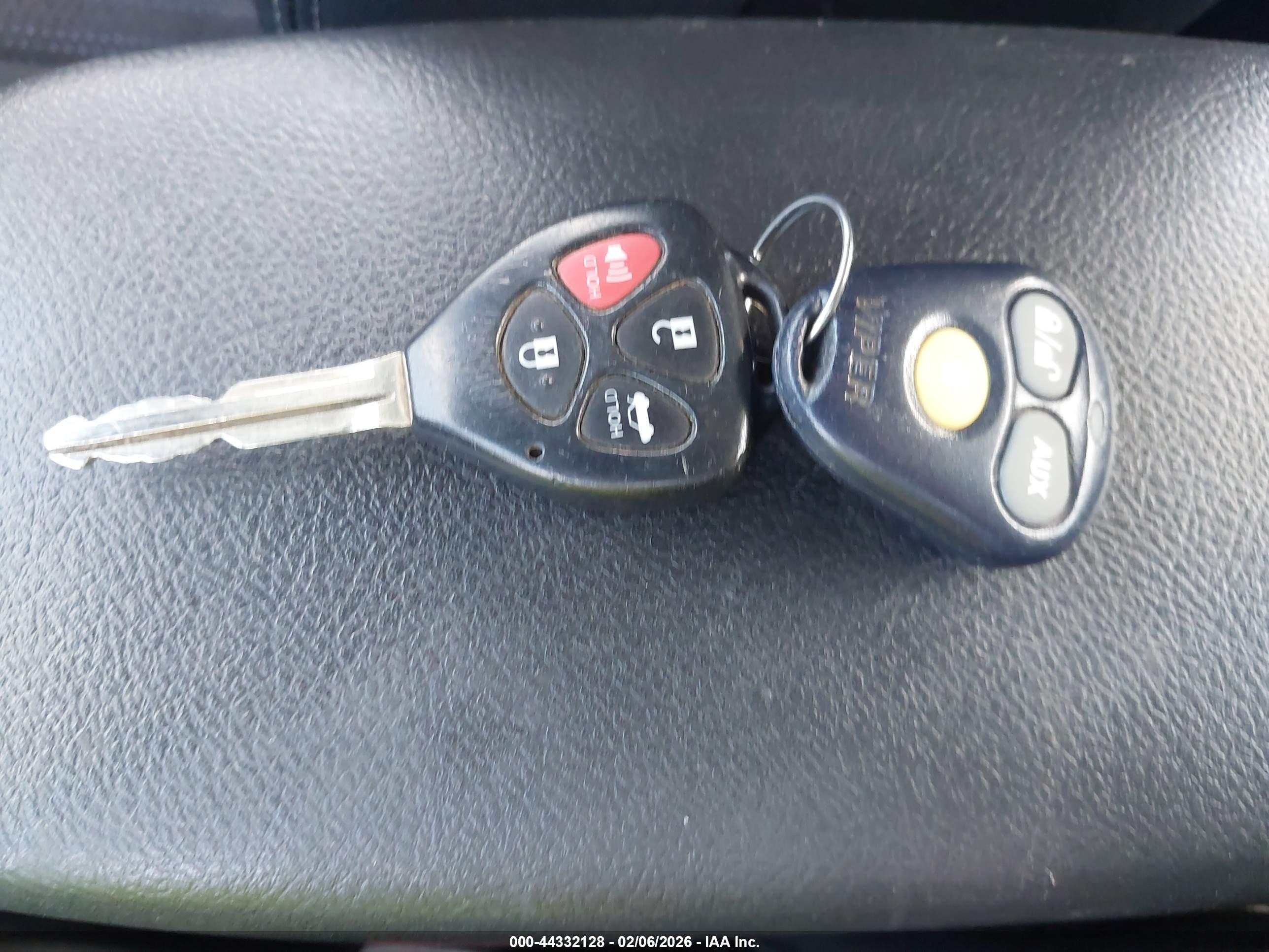 TOYOTA COROLLA image 11