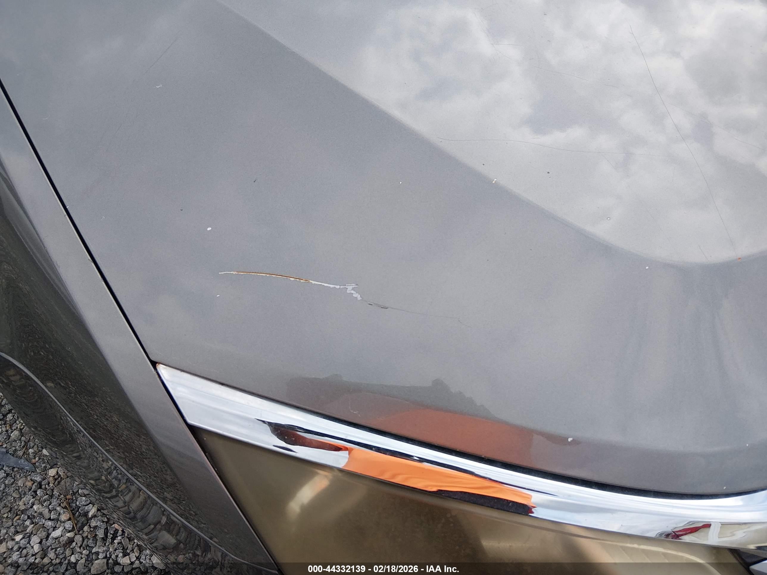 FORD FUSION image 6