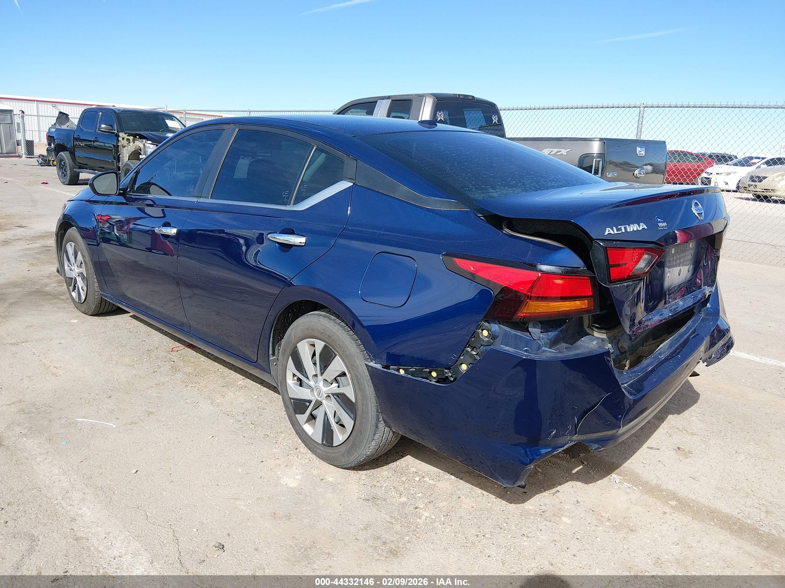 NISSAN ALTIMA image 3
