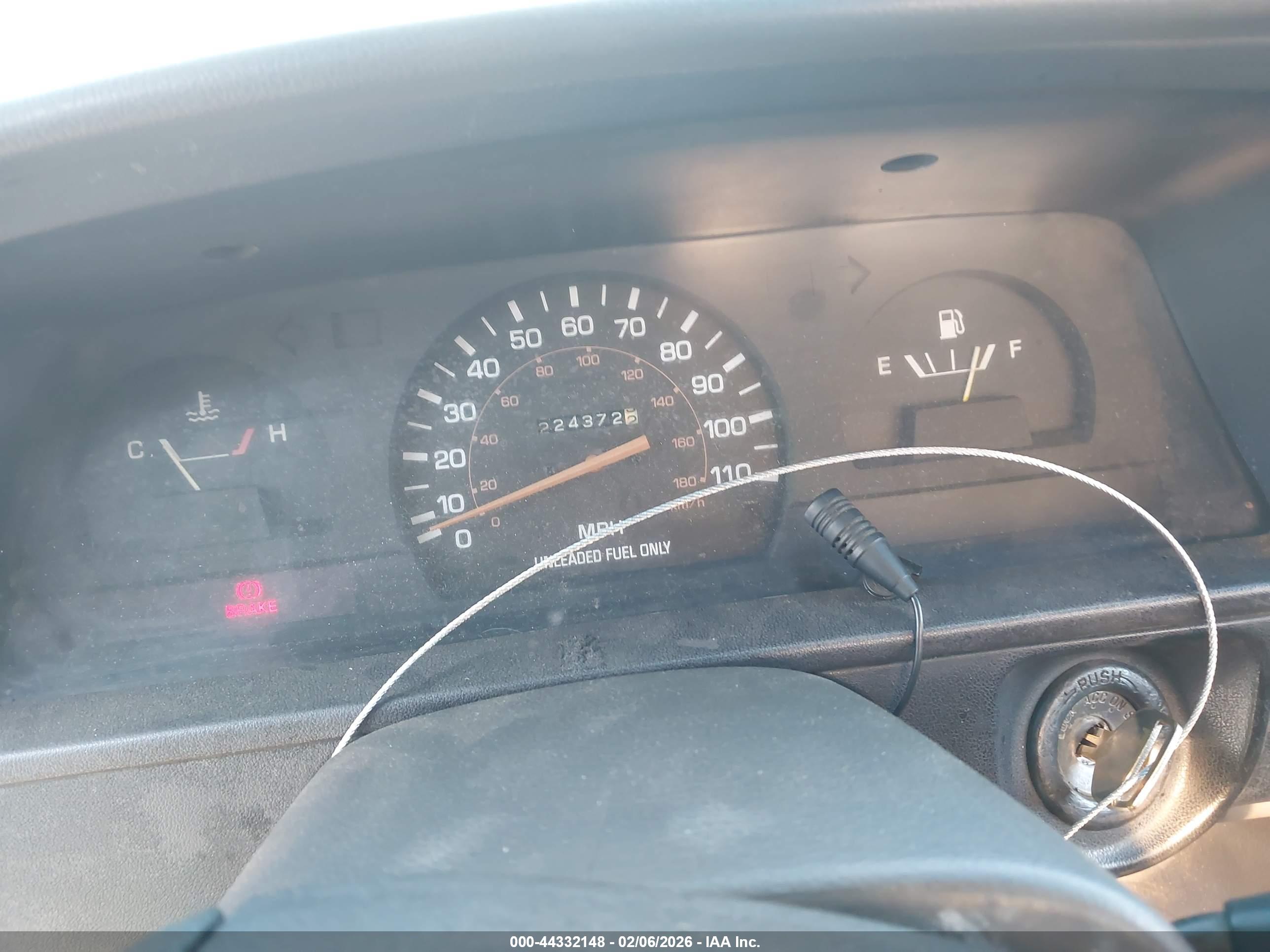 TOYOTA PICKUP image 7