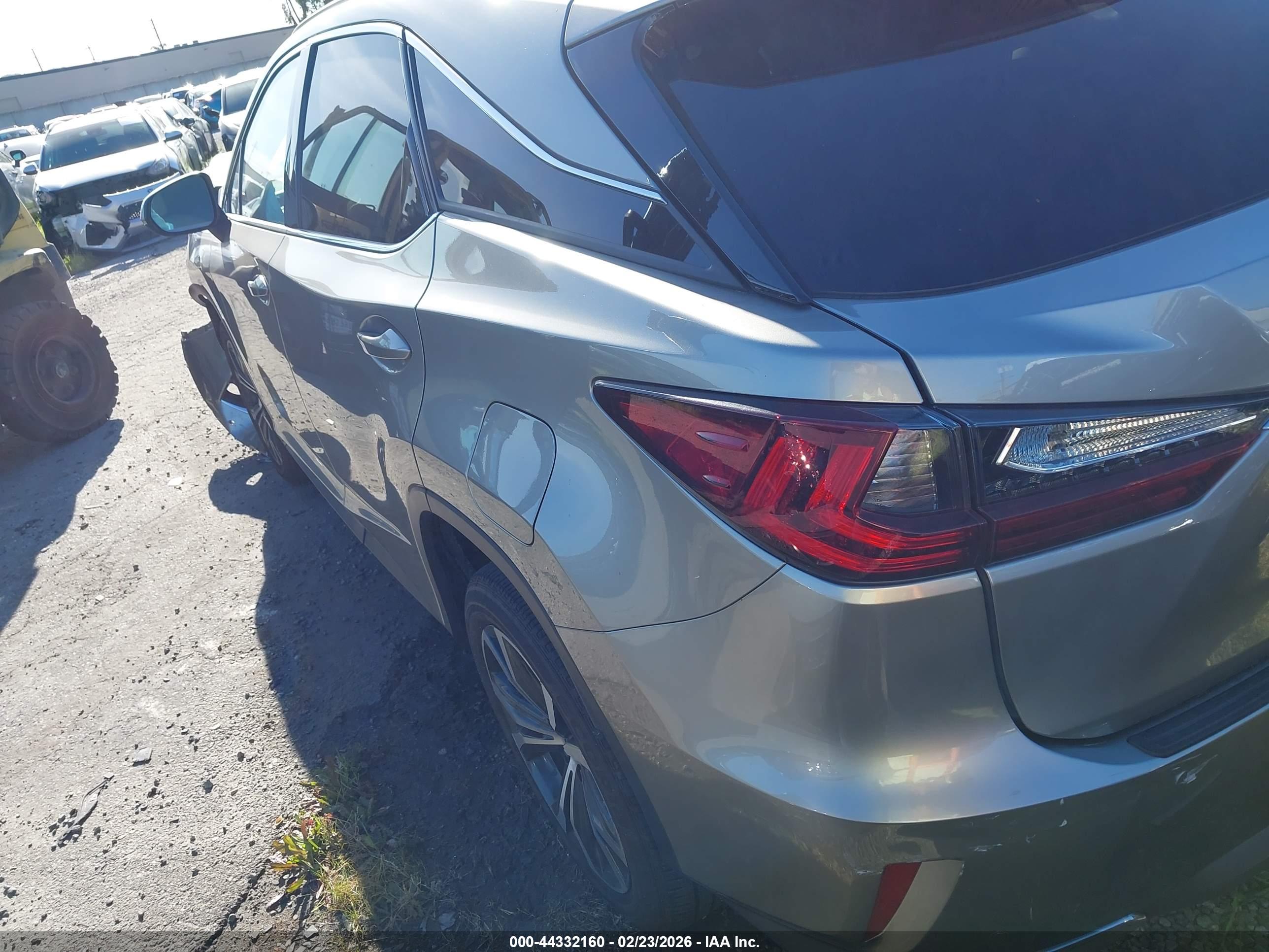 LEXUS RX image 3