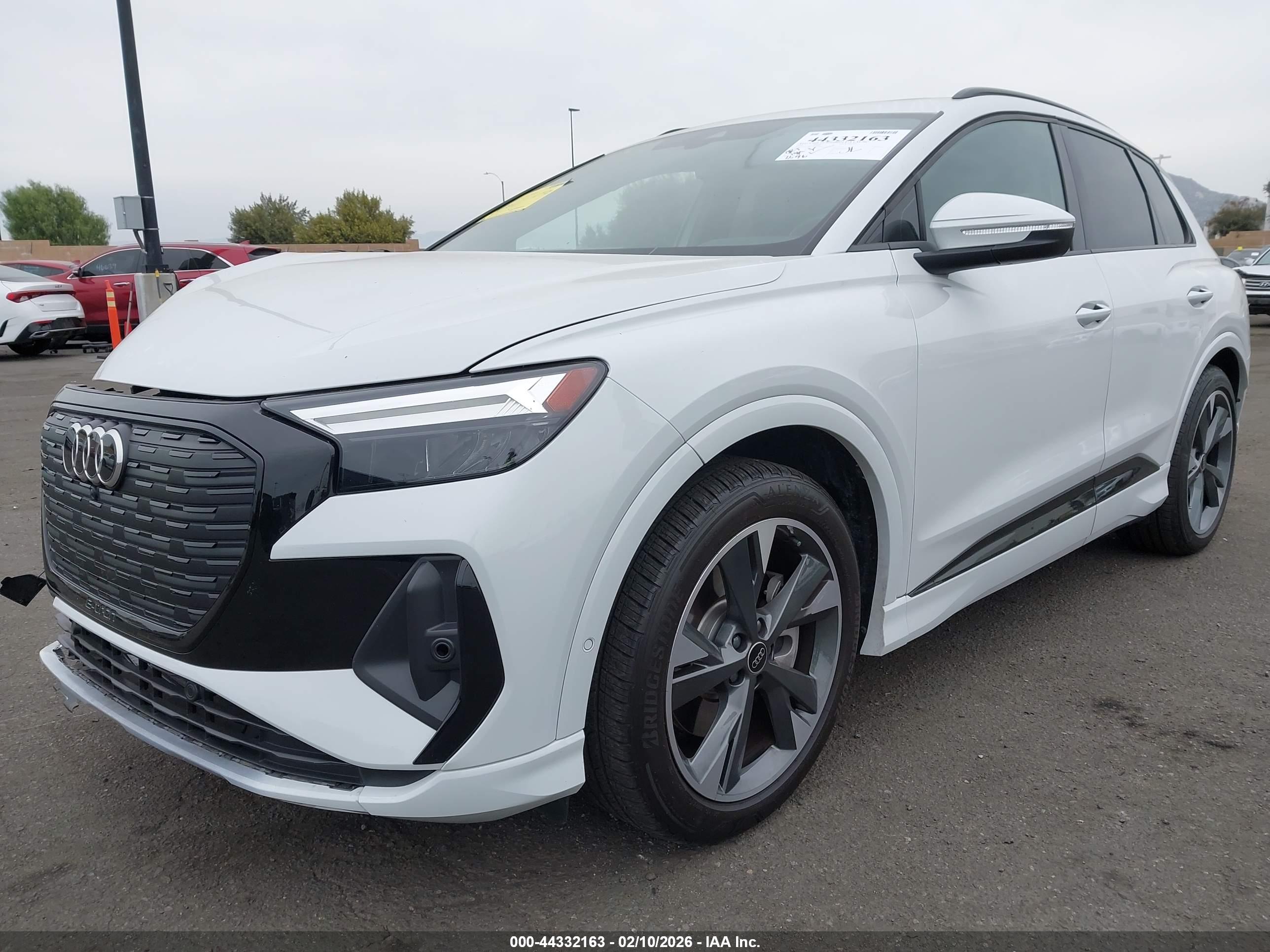 AUDI Q4 image 2