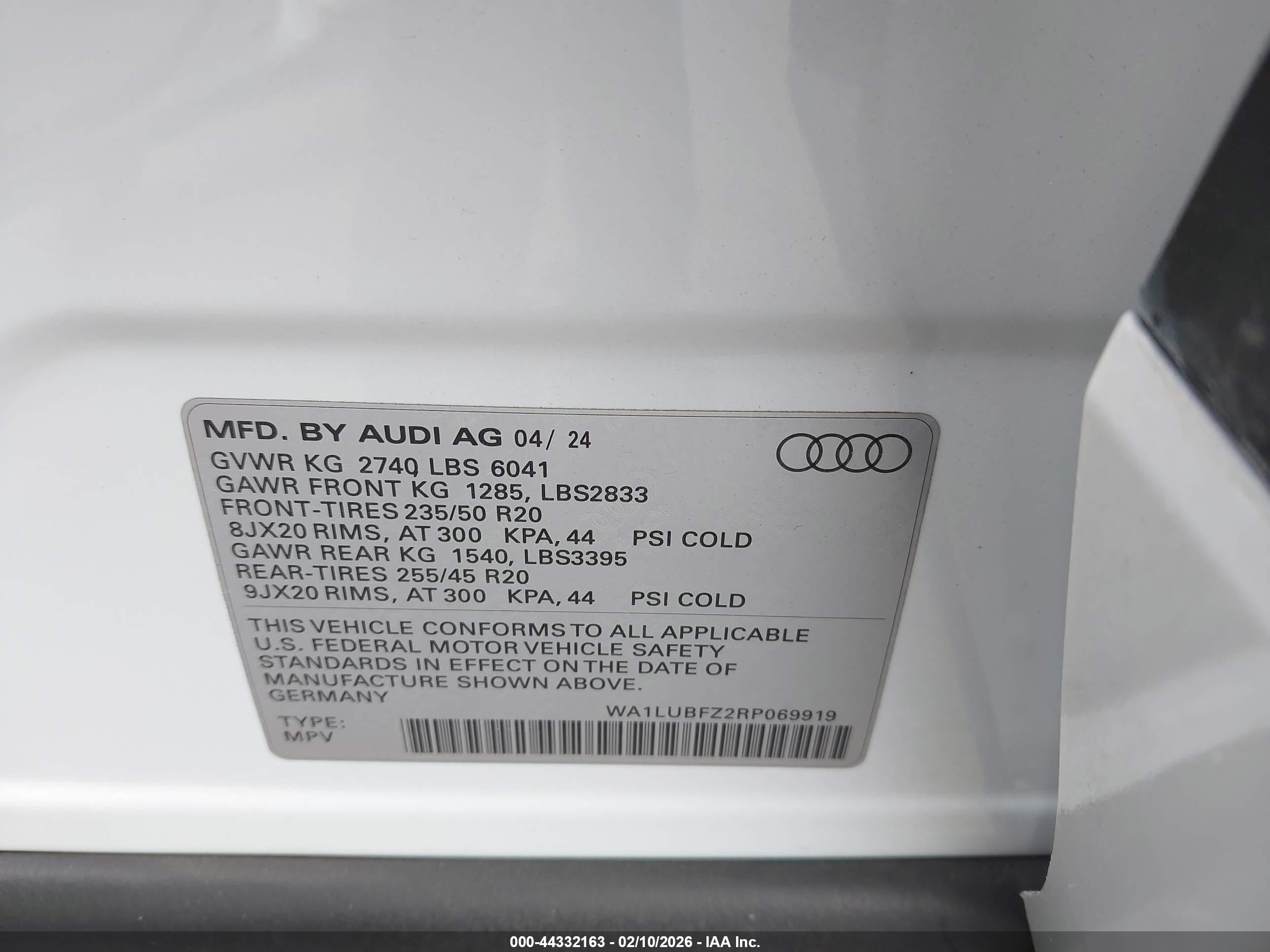AUDI Q4 image 9
