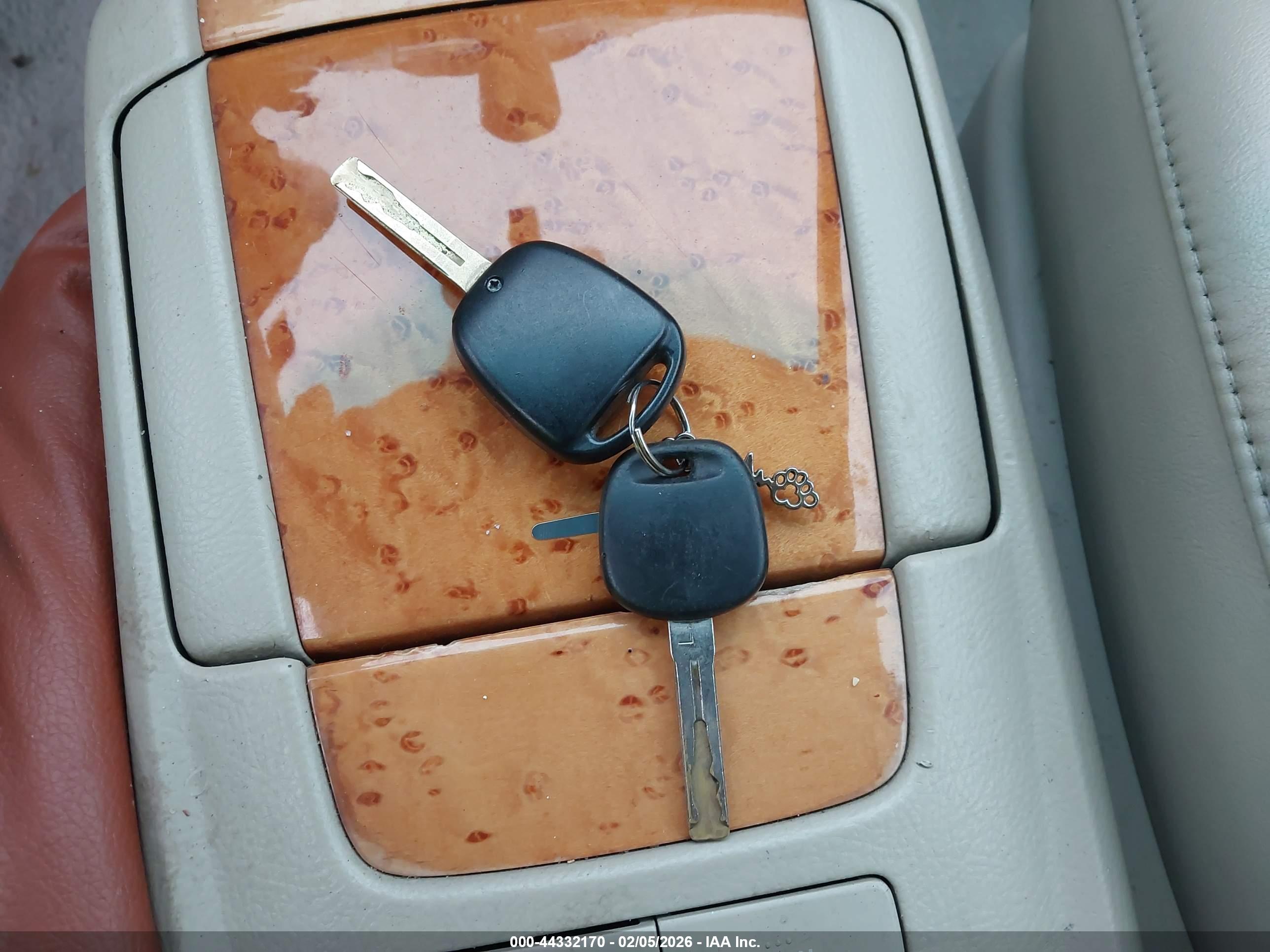 LEXUS RX image 11