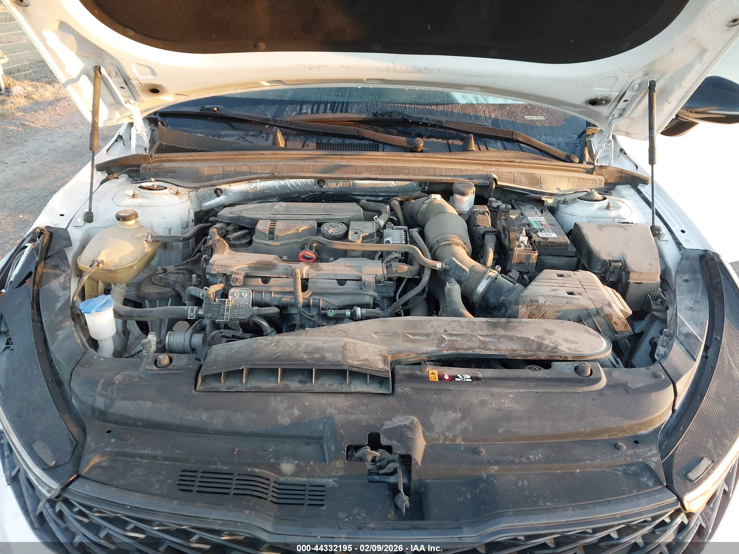 KIA K5 image 10