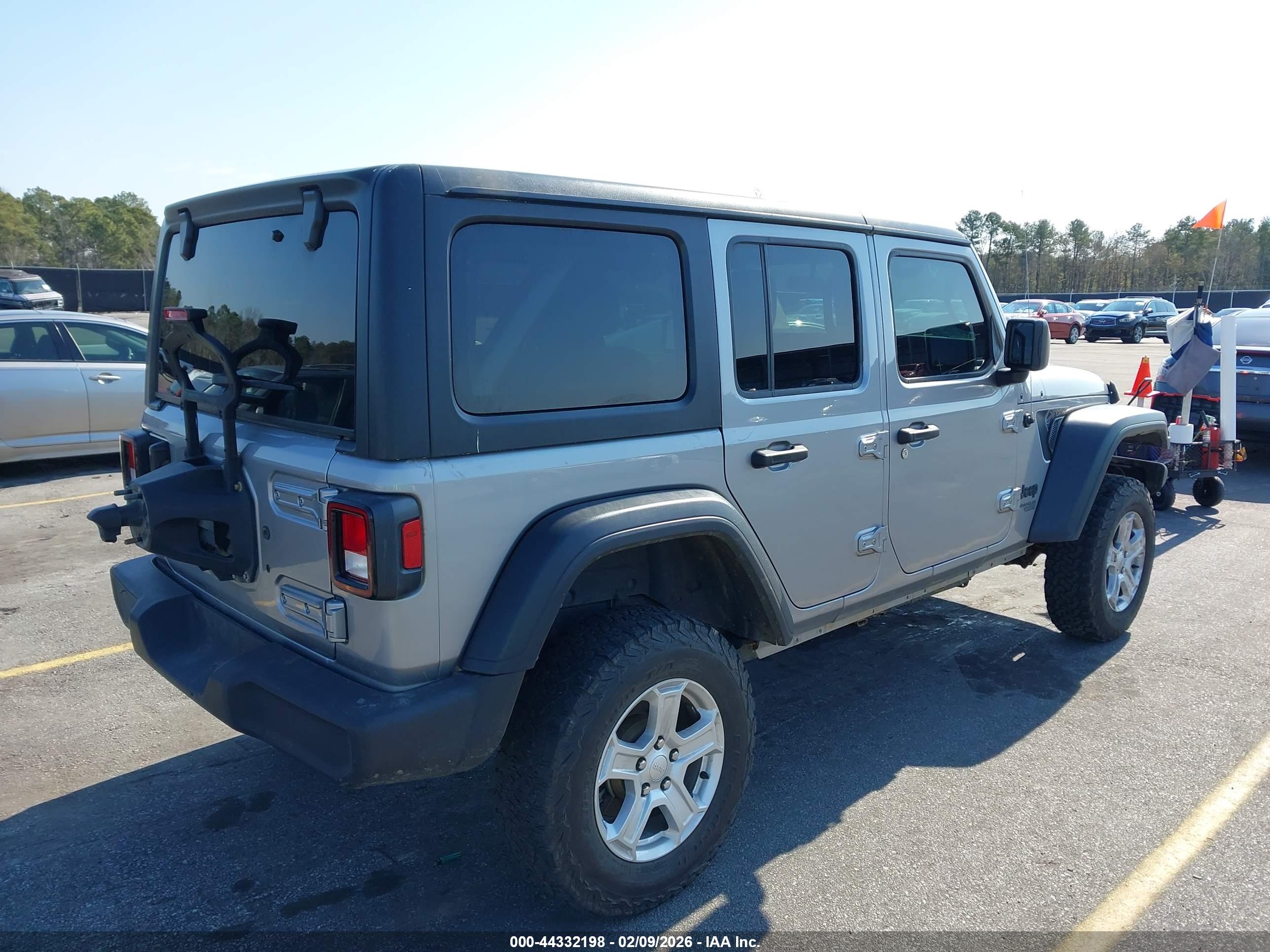 JEEP WRANGLER image 4