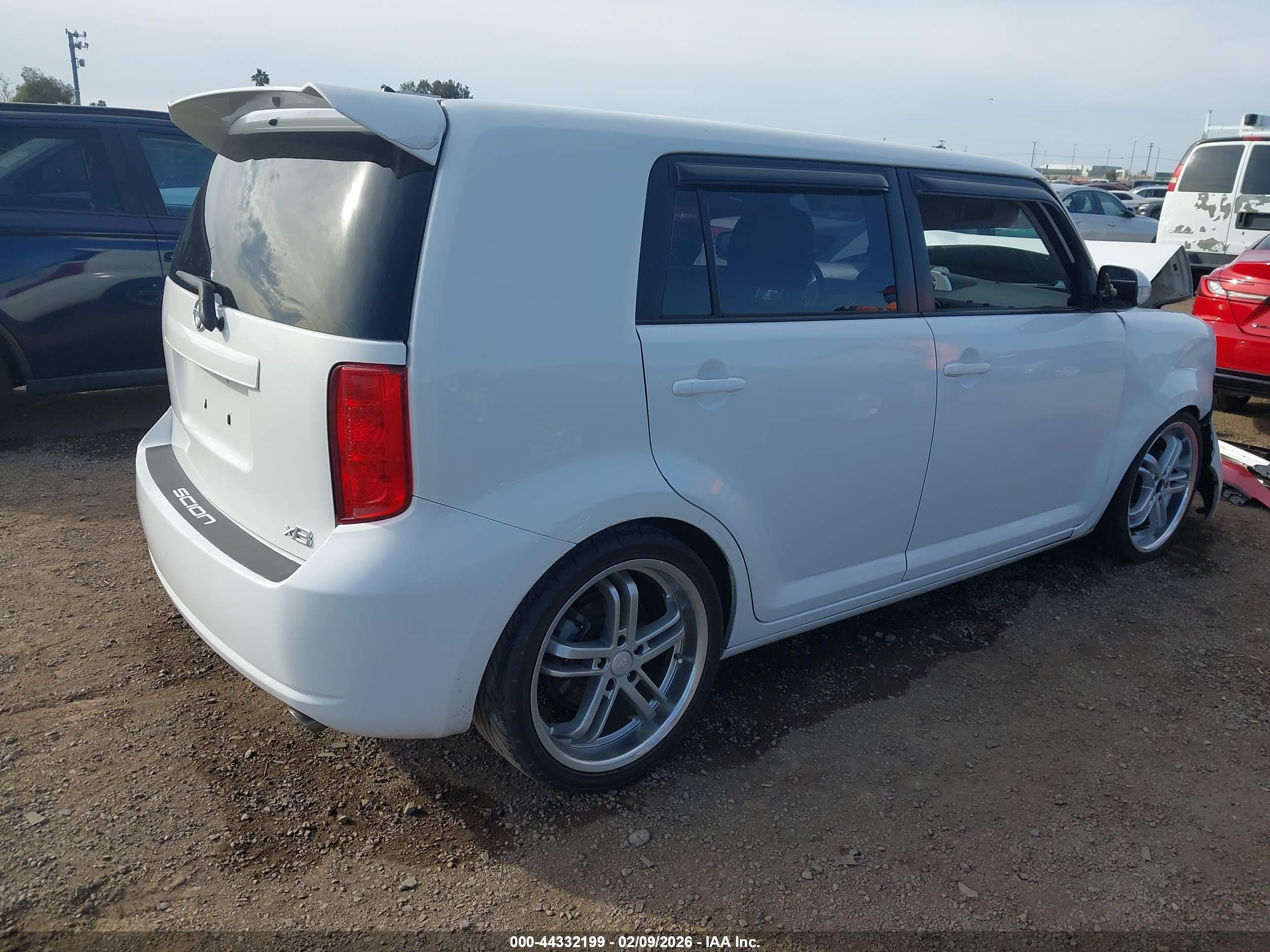 SCION XB image 4