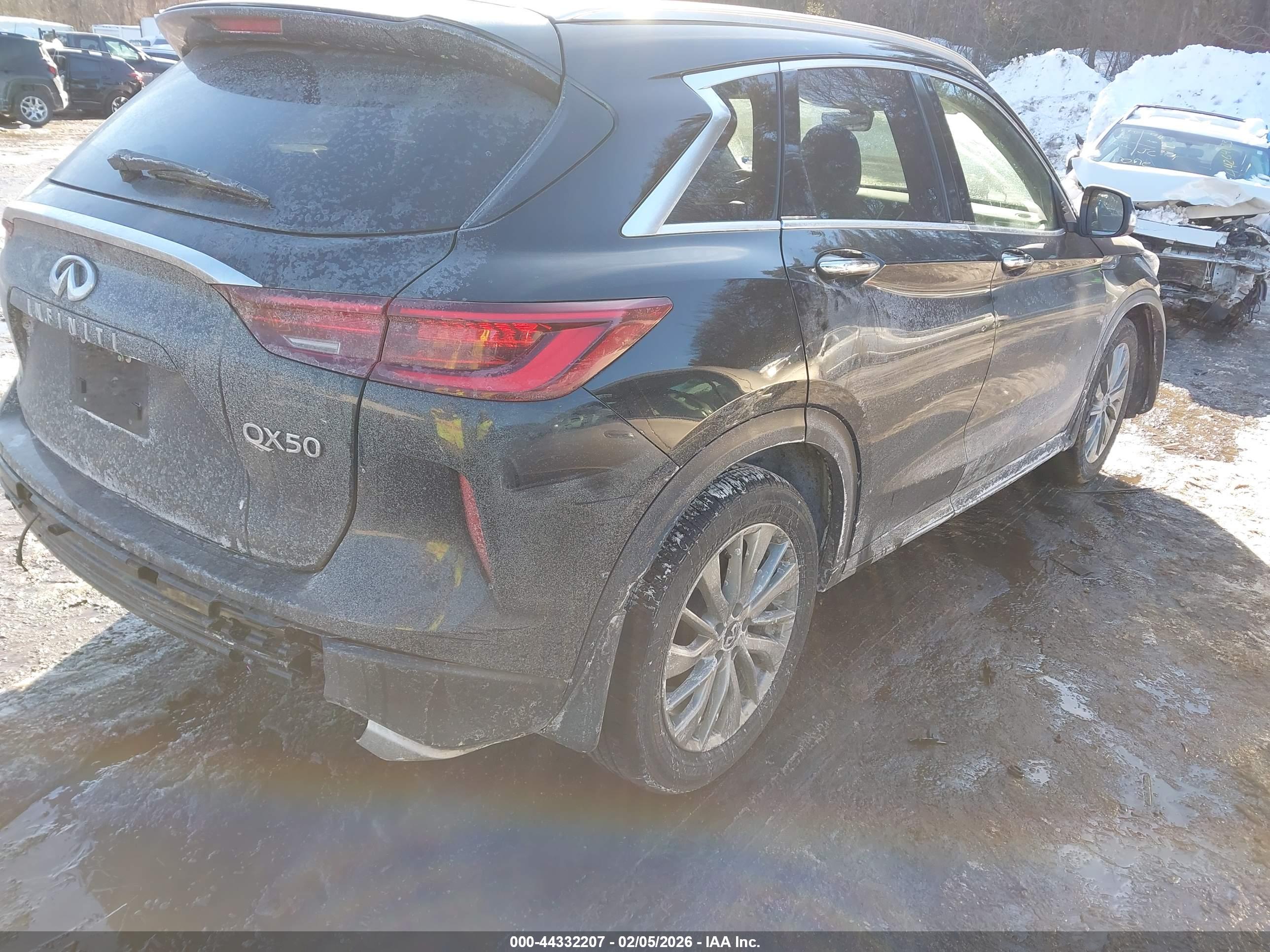 INFINITI QX50 image 4