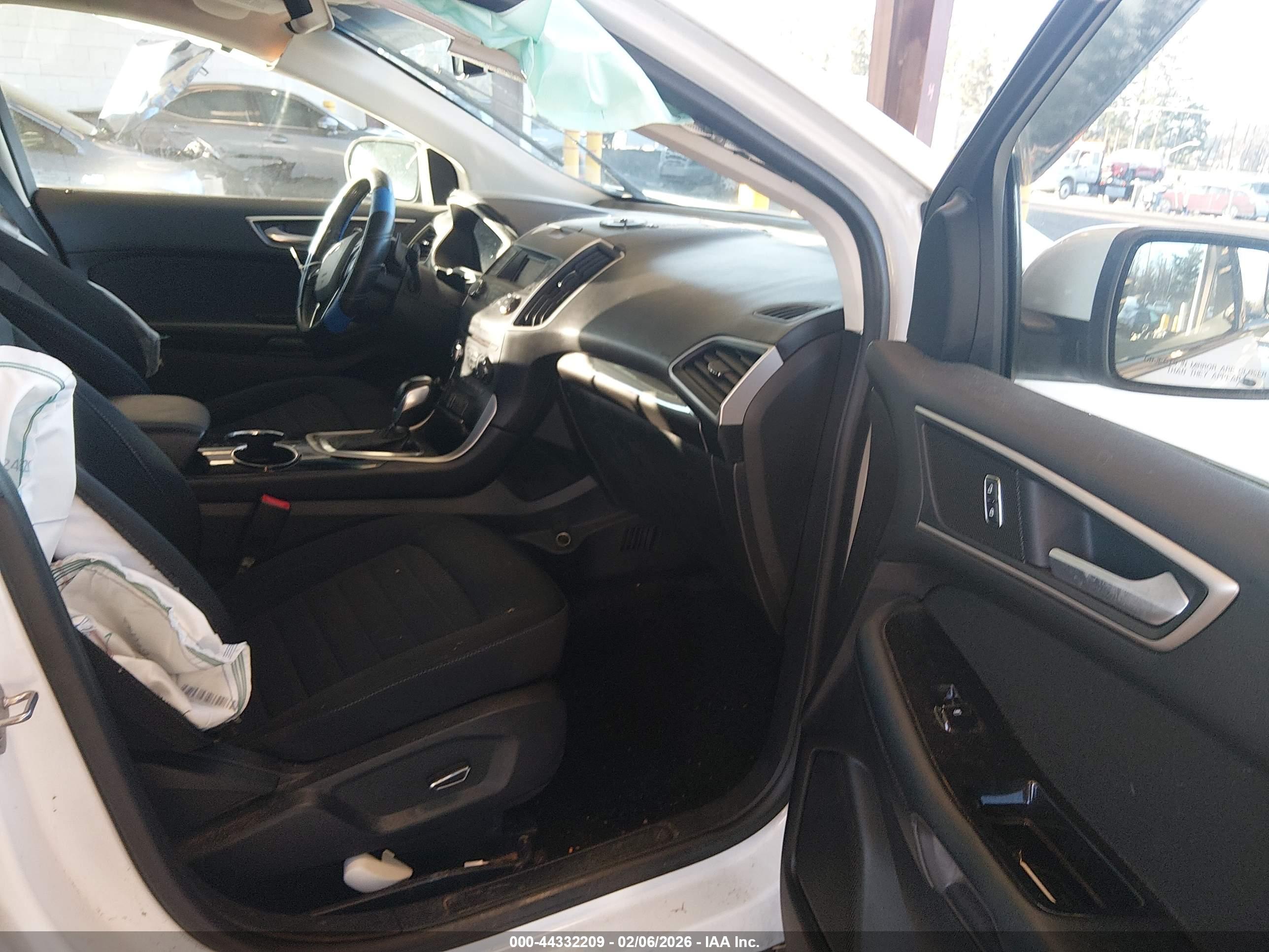 FORD EDGE image 5