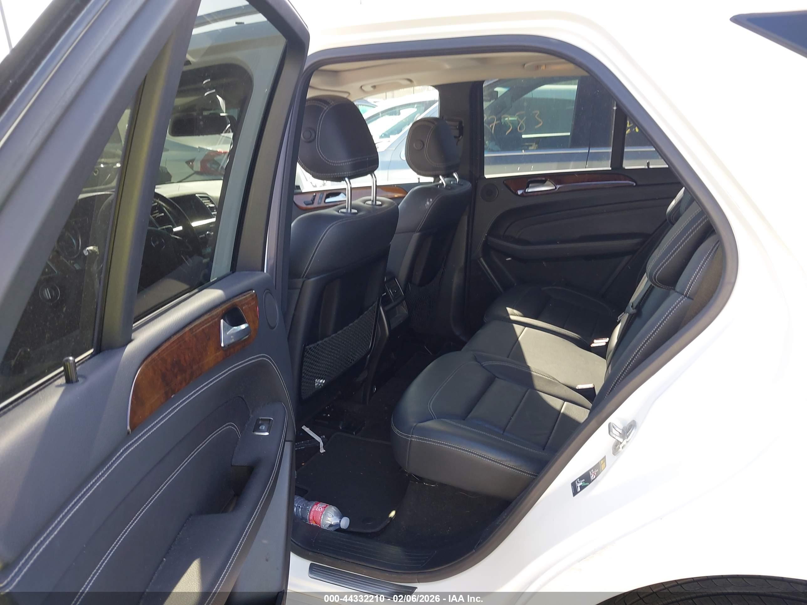 MERCEDES-BENZ ML image 8