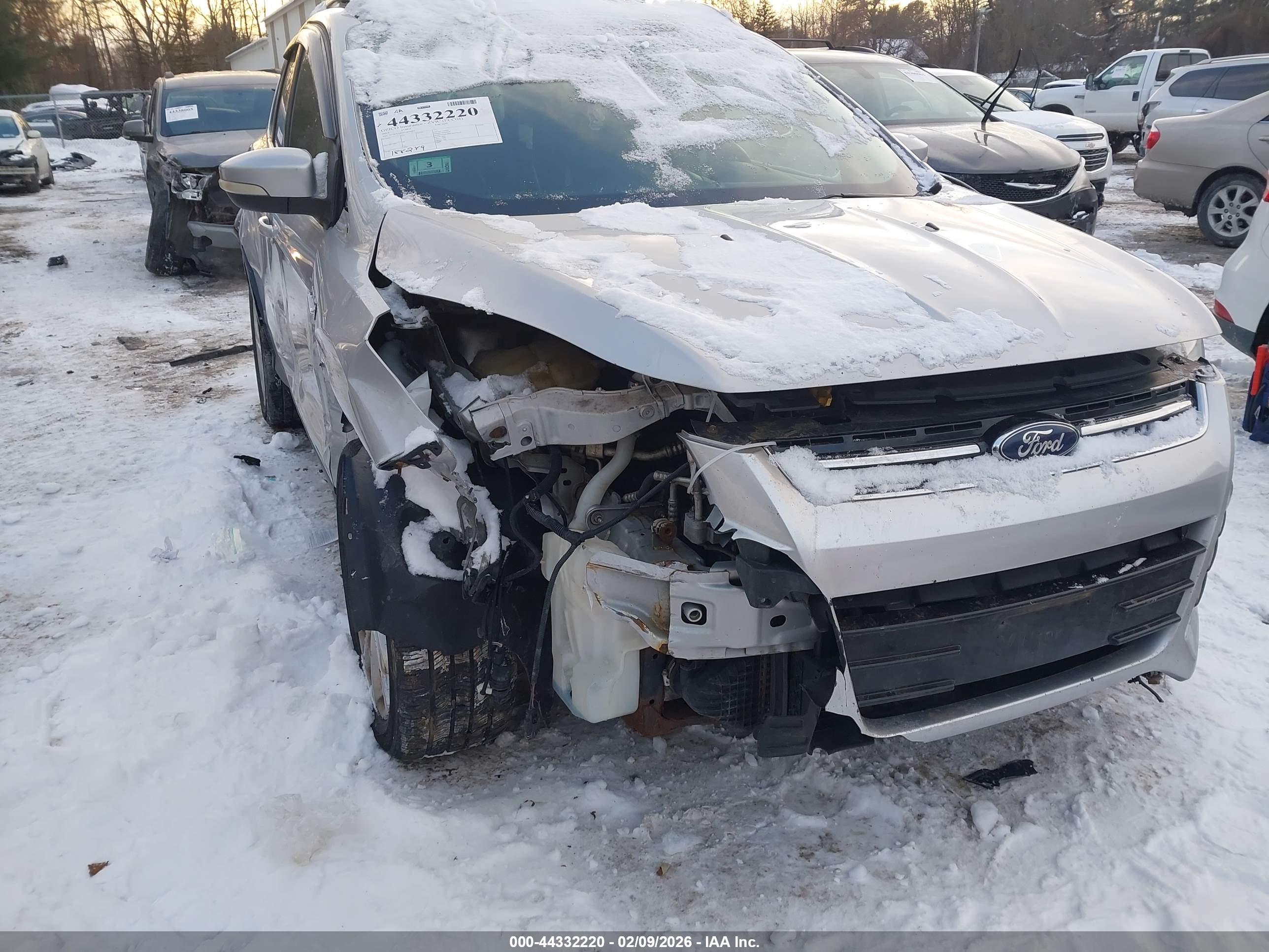FORD ESCAPE image 6