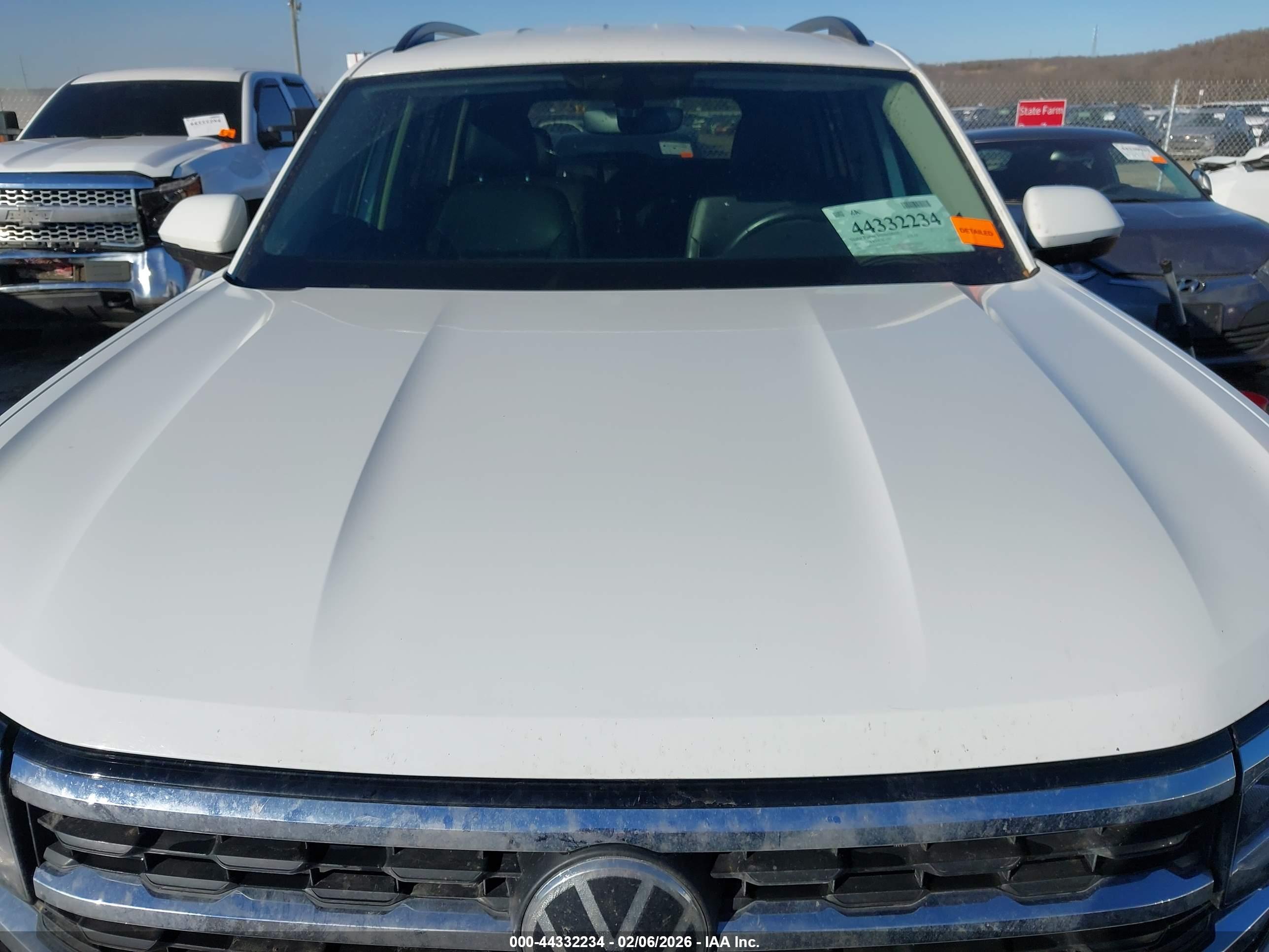 VOLKSWAGEN ATLAS image 10
