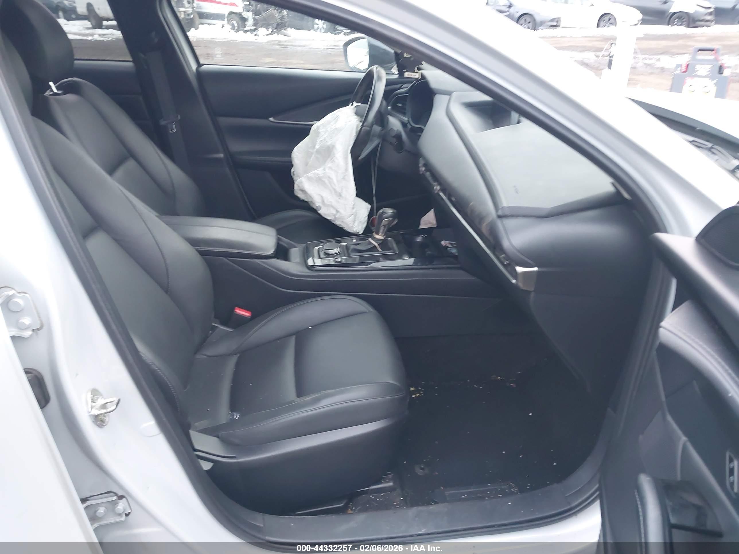 MAZDA CX-30 image 5