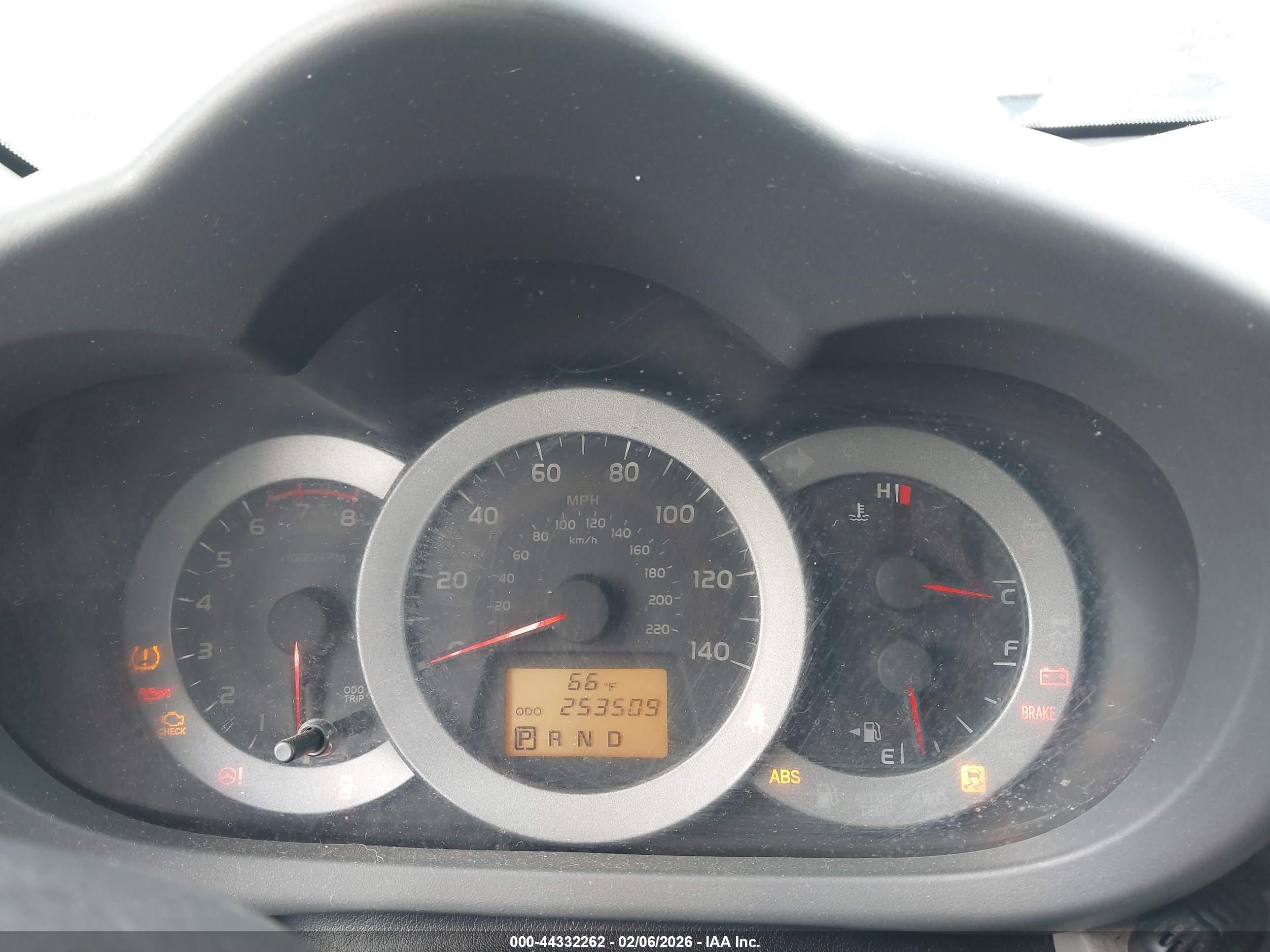 TOYOTA RAV4 image 7