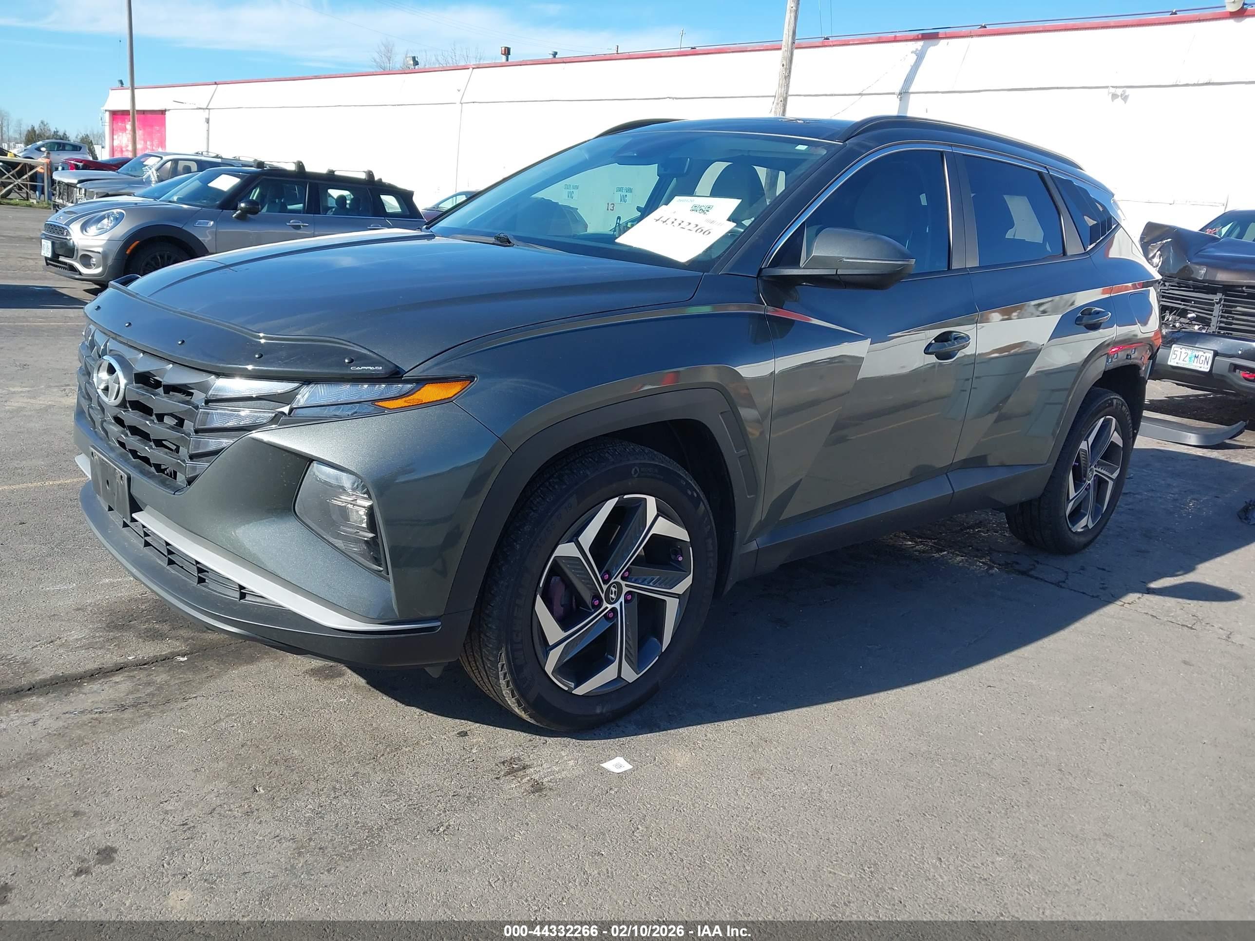 HYUNDAI TUCSON image 2