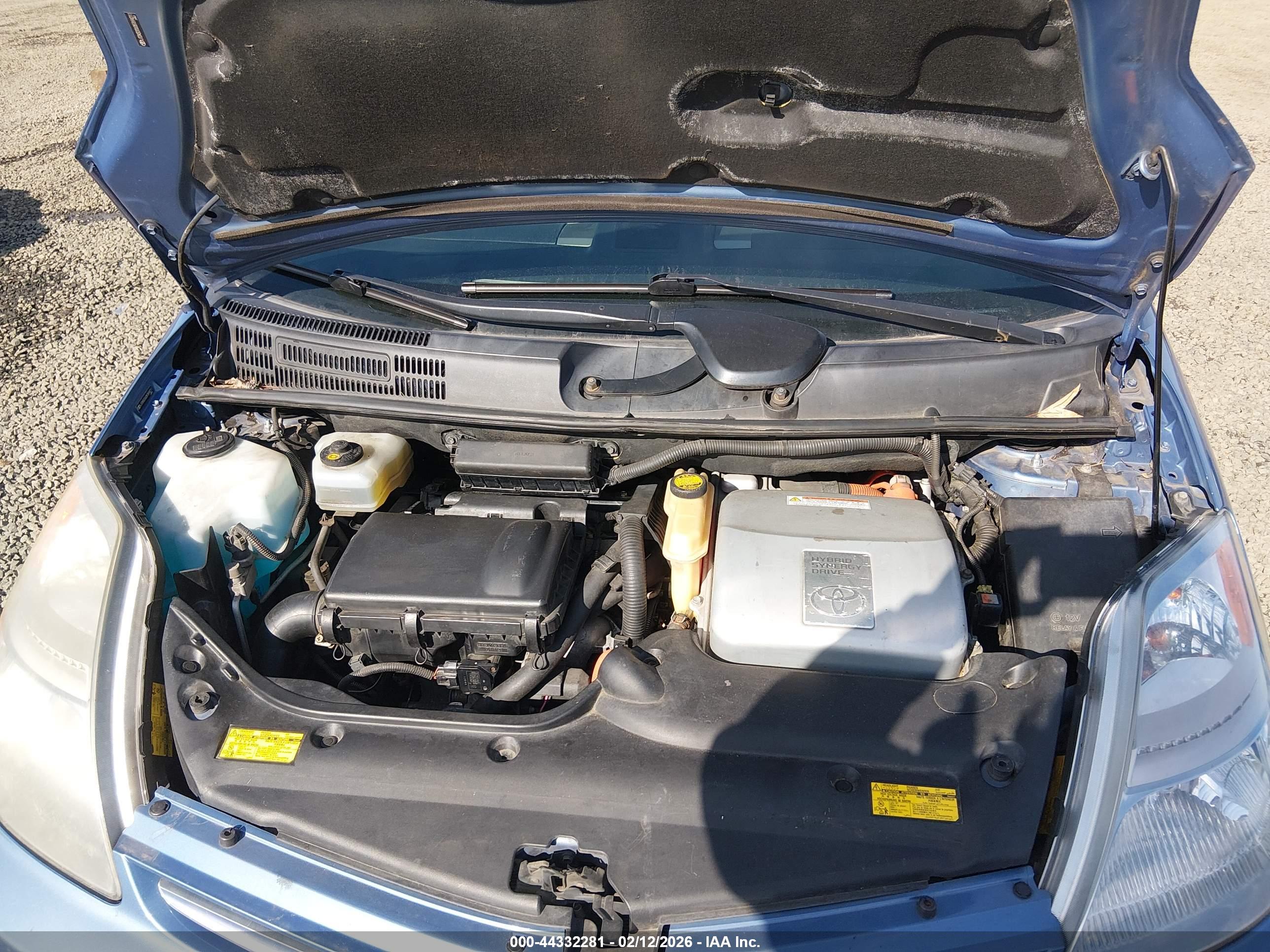 TOYOTA PRIUS image 10