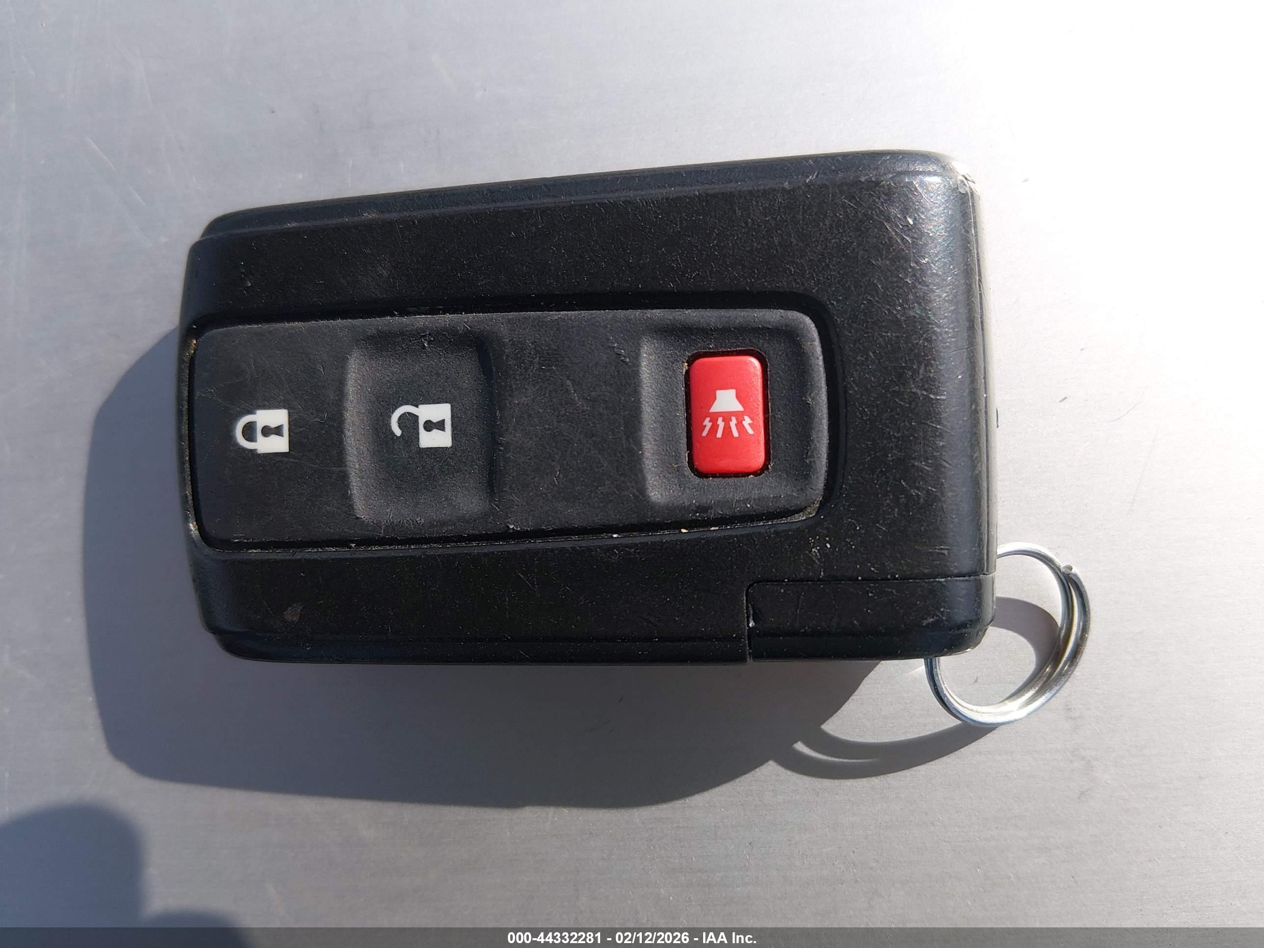 TOYOTA PRIUS image 11