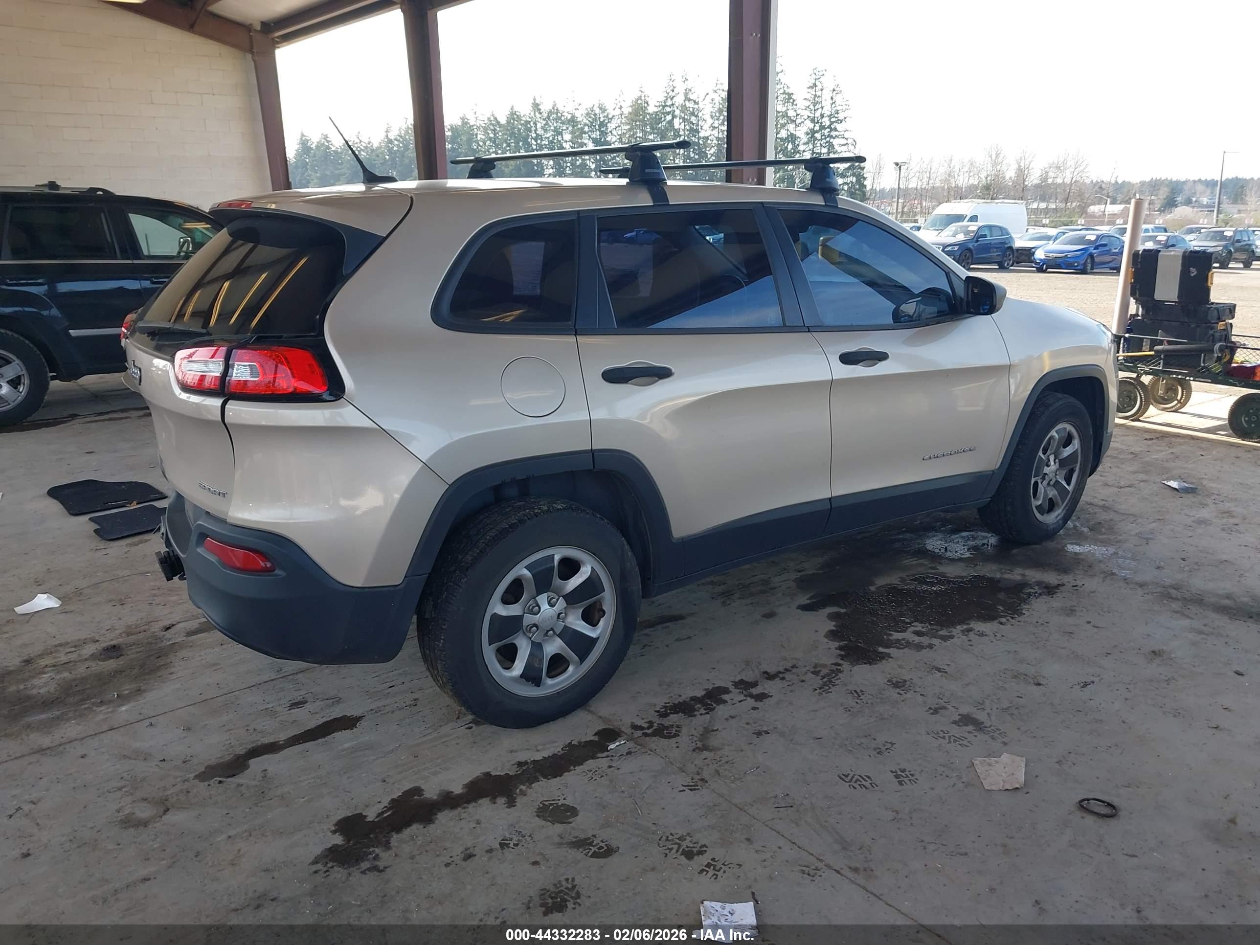 JEEP CHEROKEE image 4