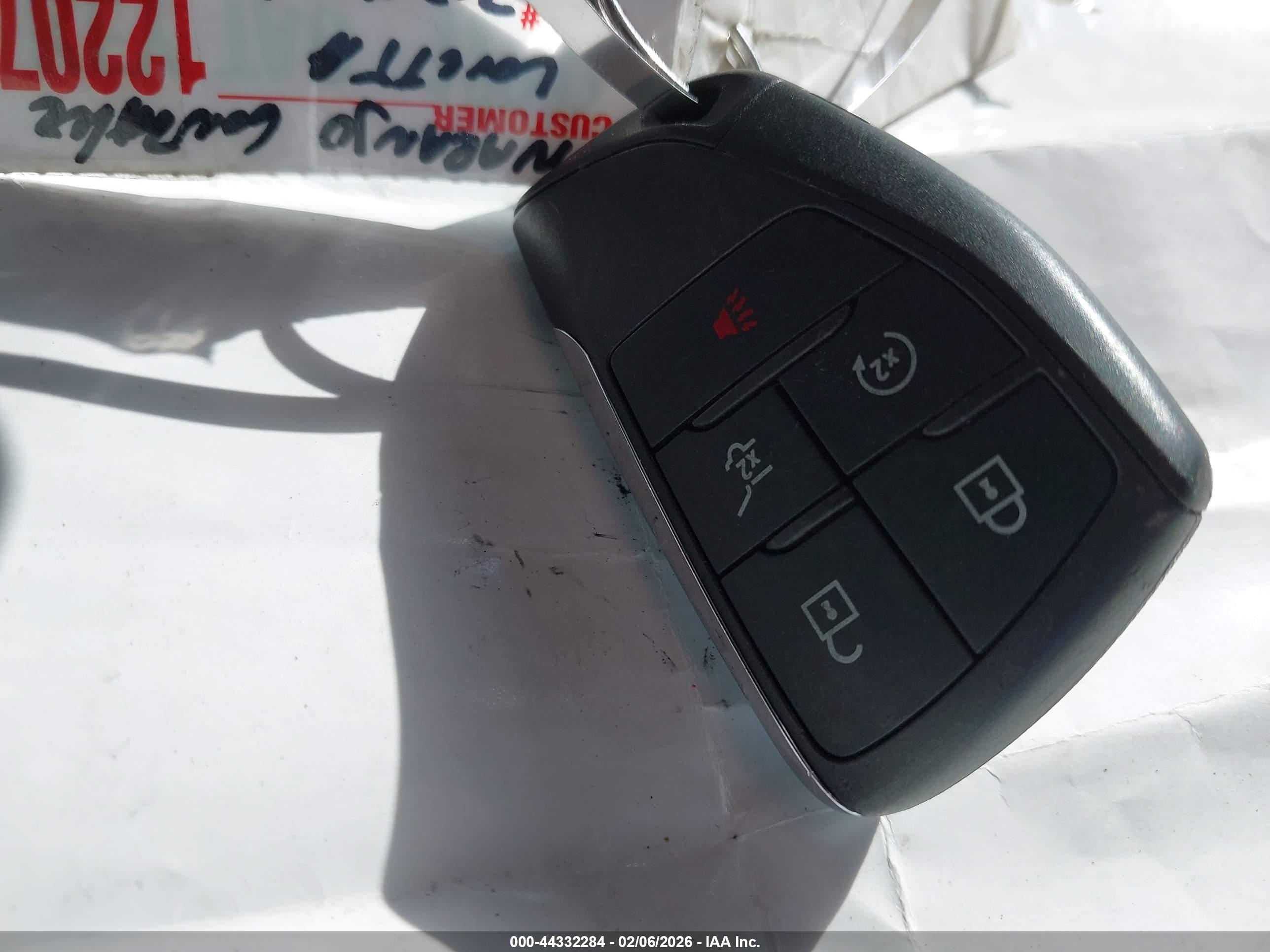 CHEVROLET BLAZER image 11