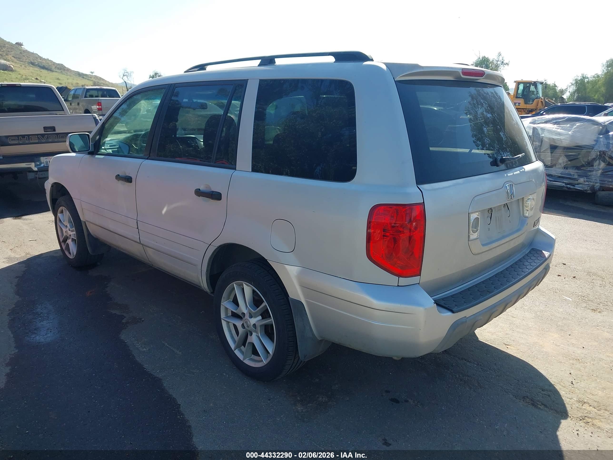 HONDA PILOT image 3