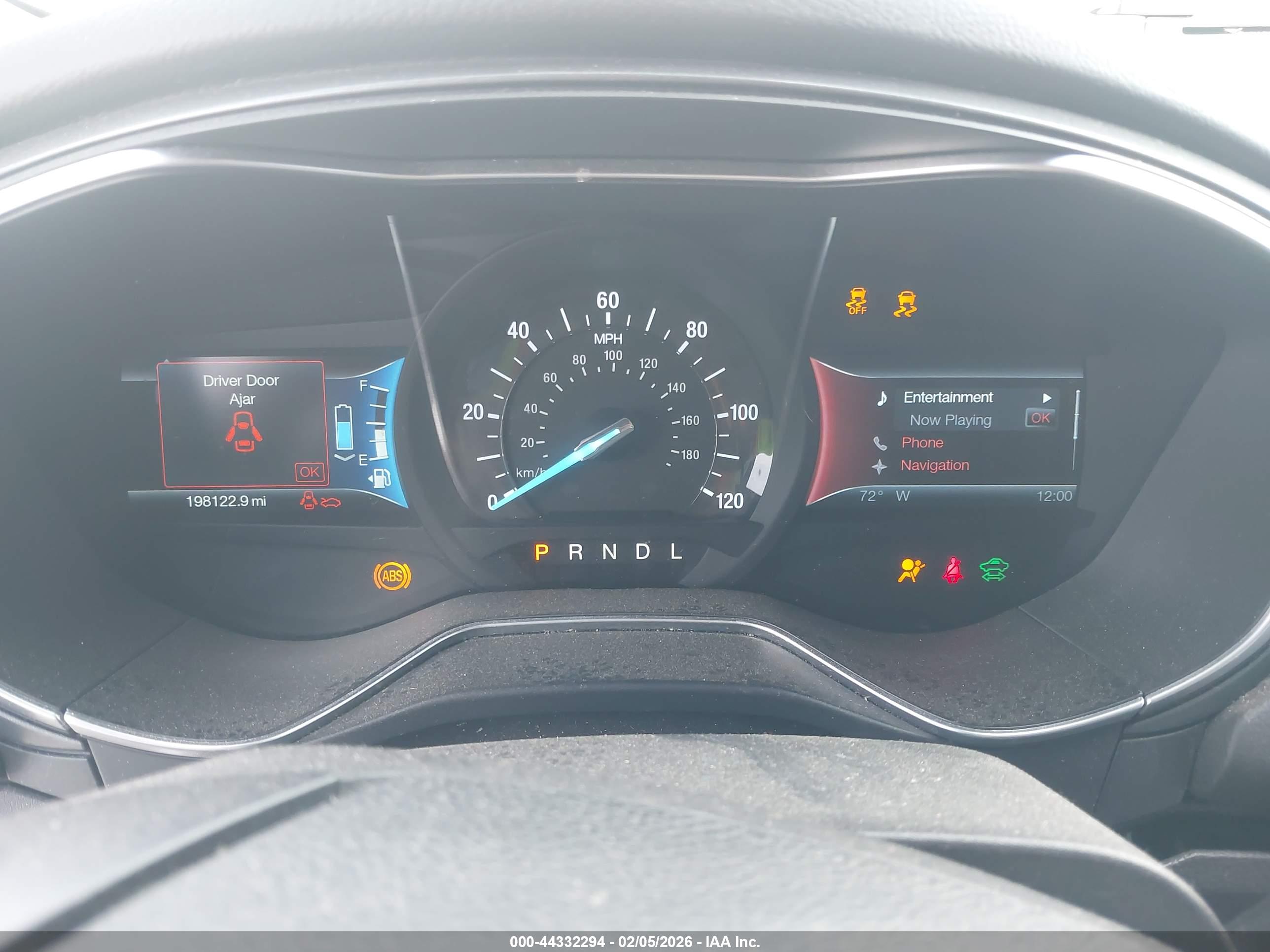 FORD FUSION image 7