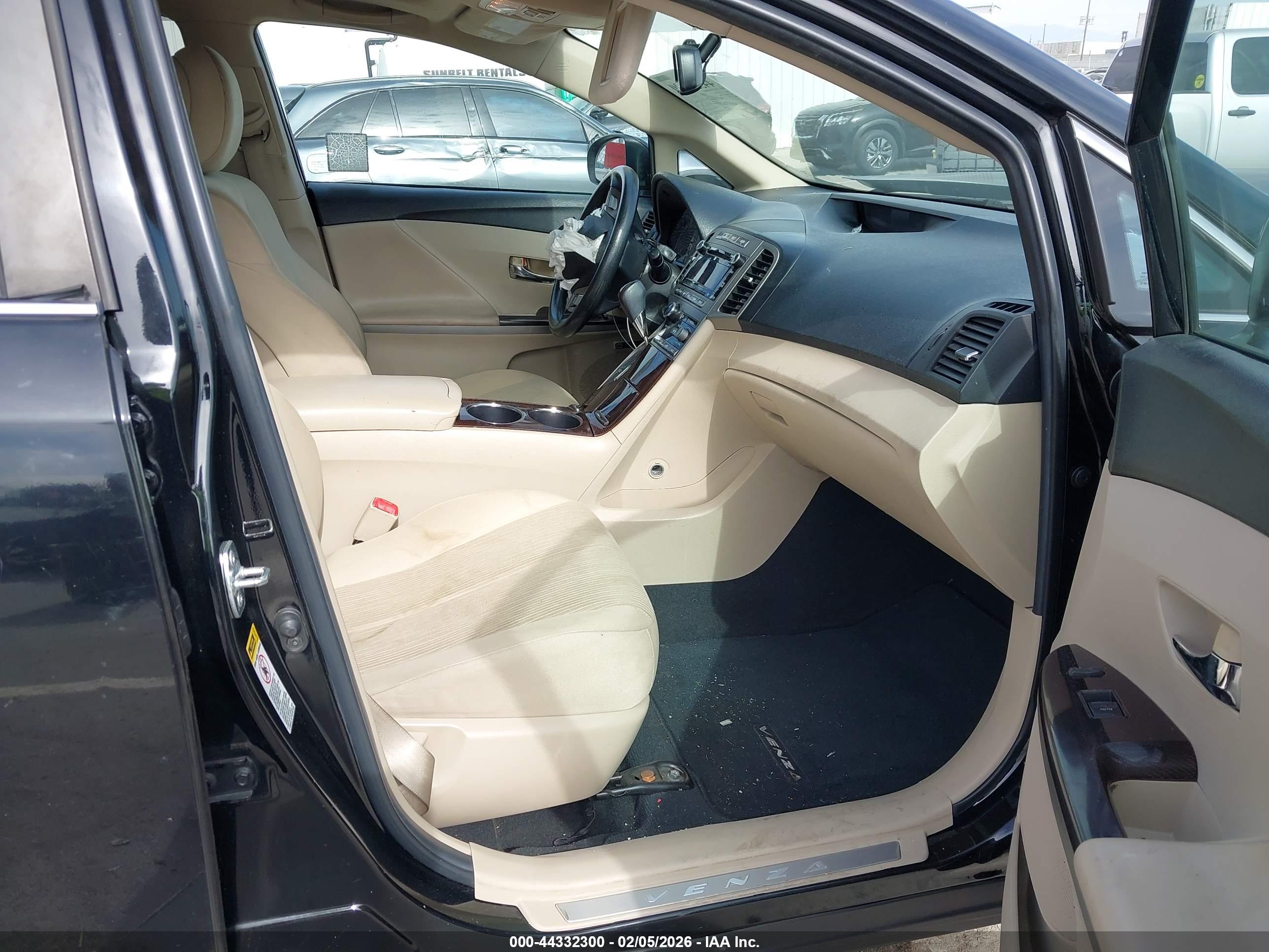 TOYOTA VENZA image 5