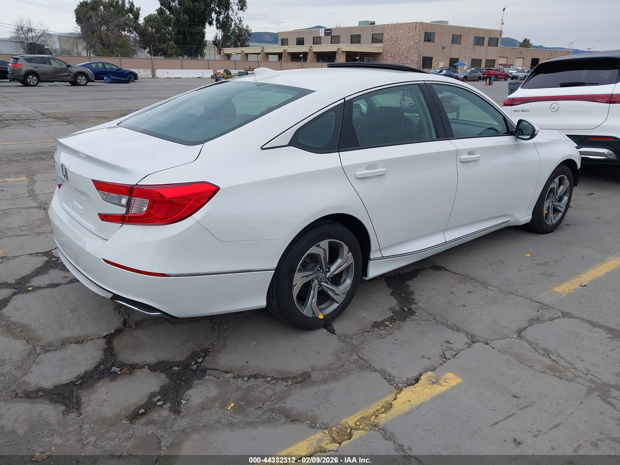 HONDA ACCORD image 4