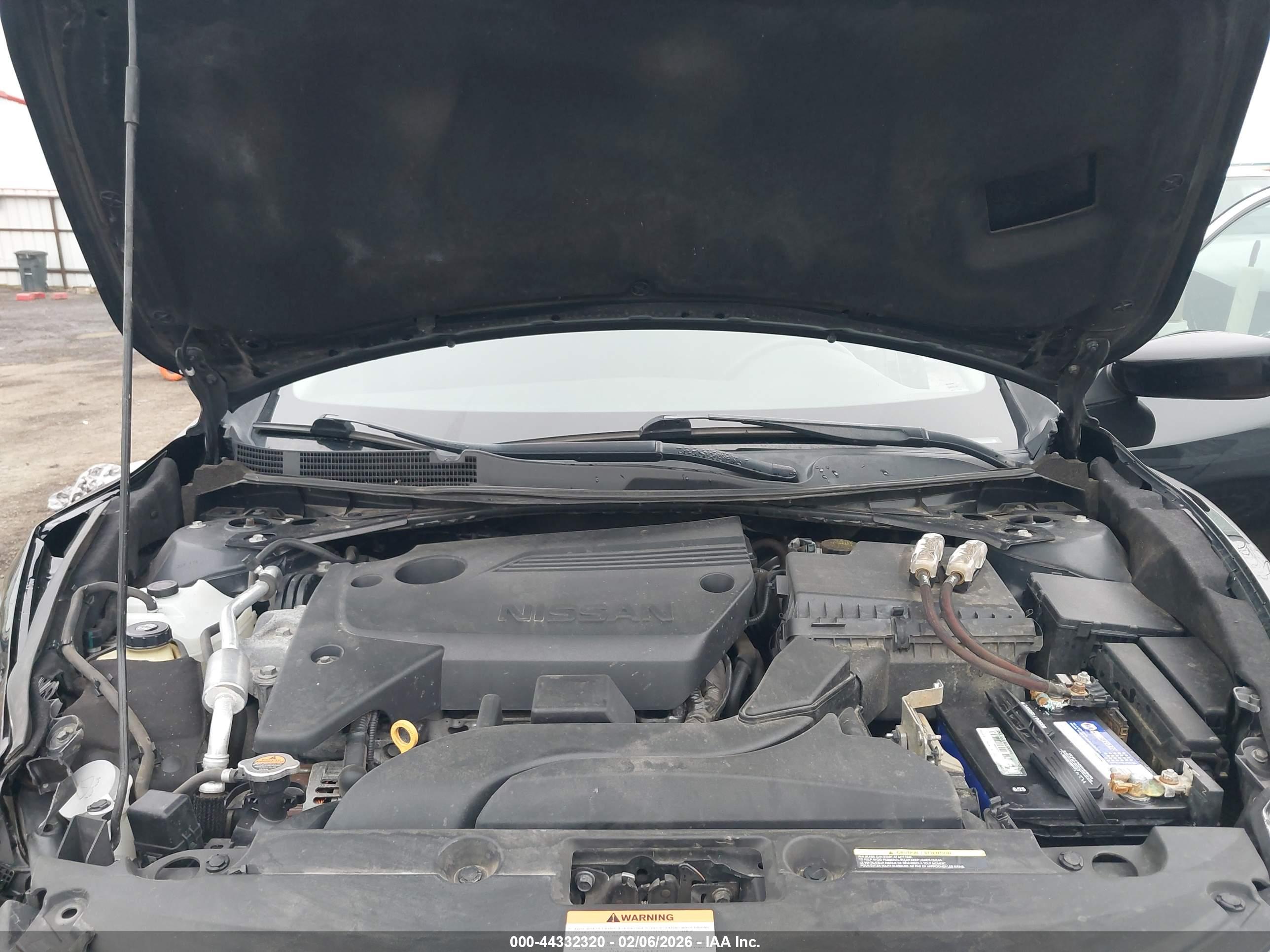 NISSAN ALTIMA image 10