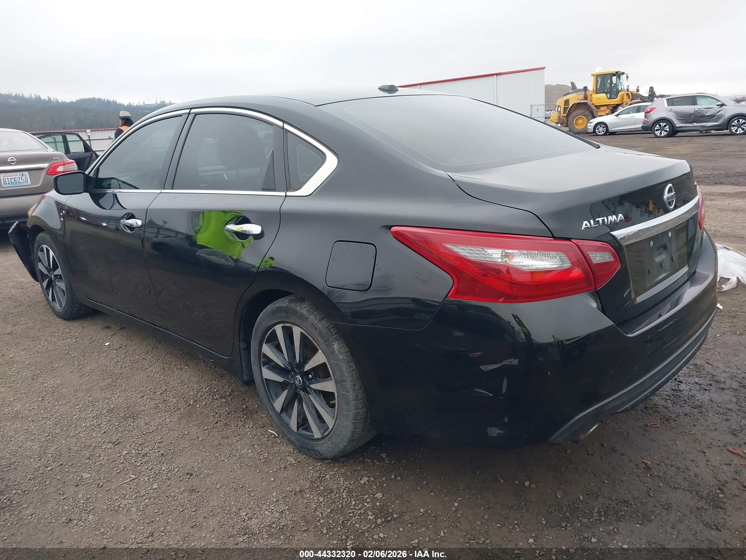NISSAN ALTIMA image 3