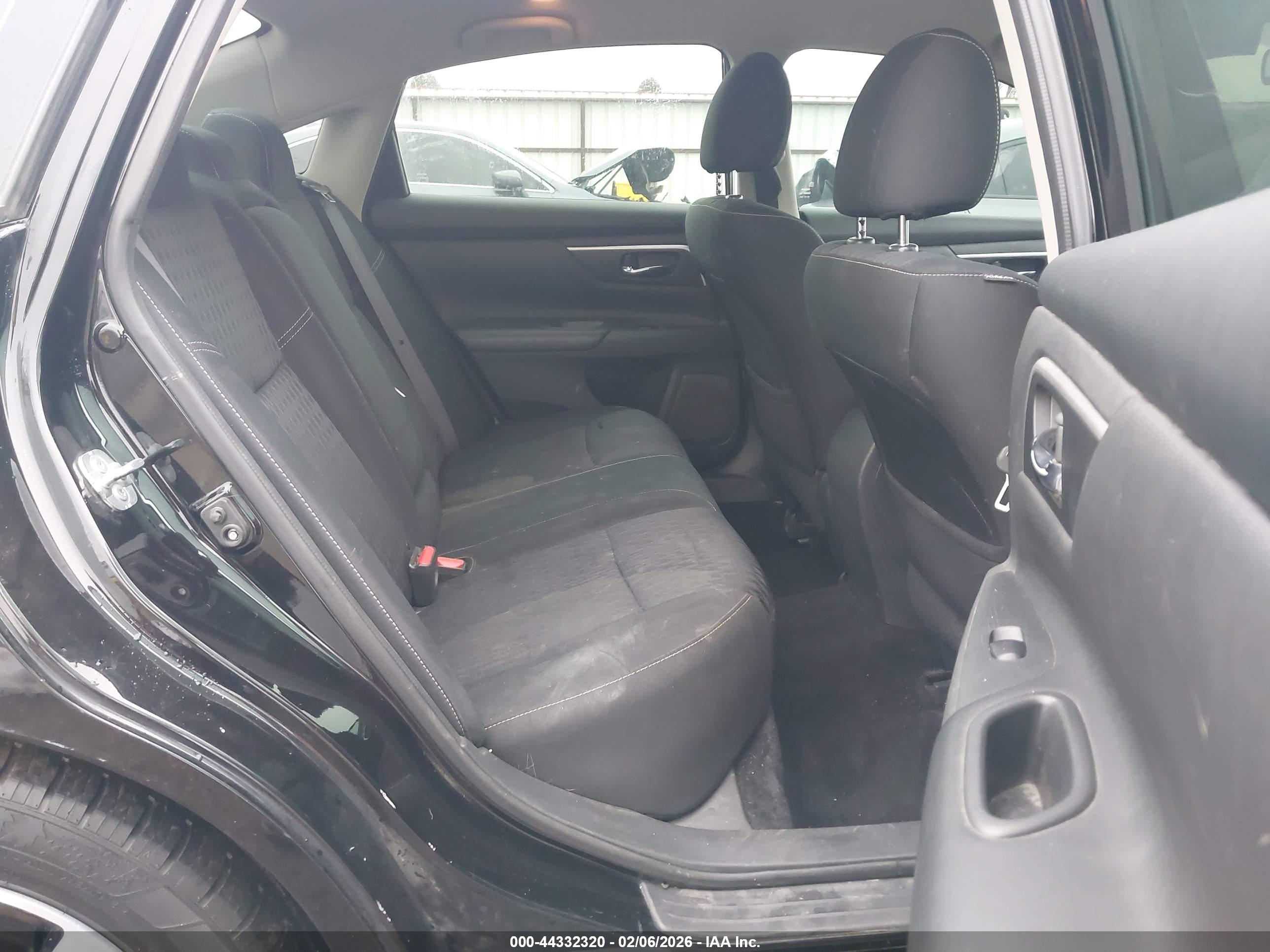 NISSAN ALTIMA image 8