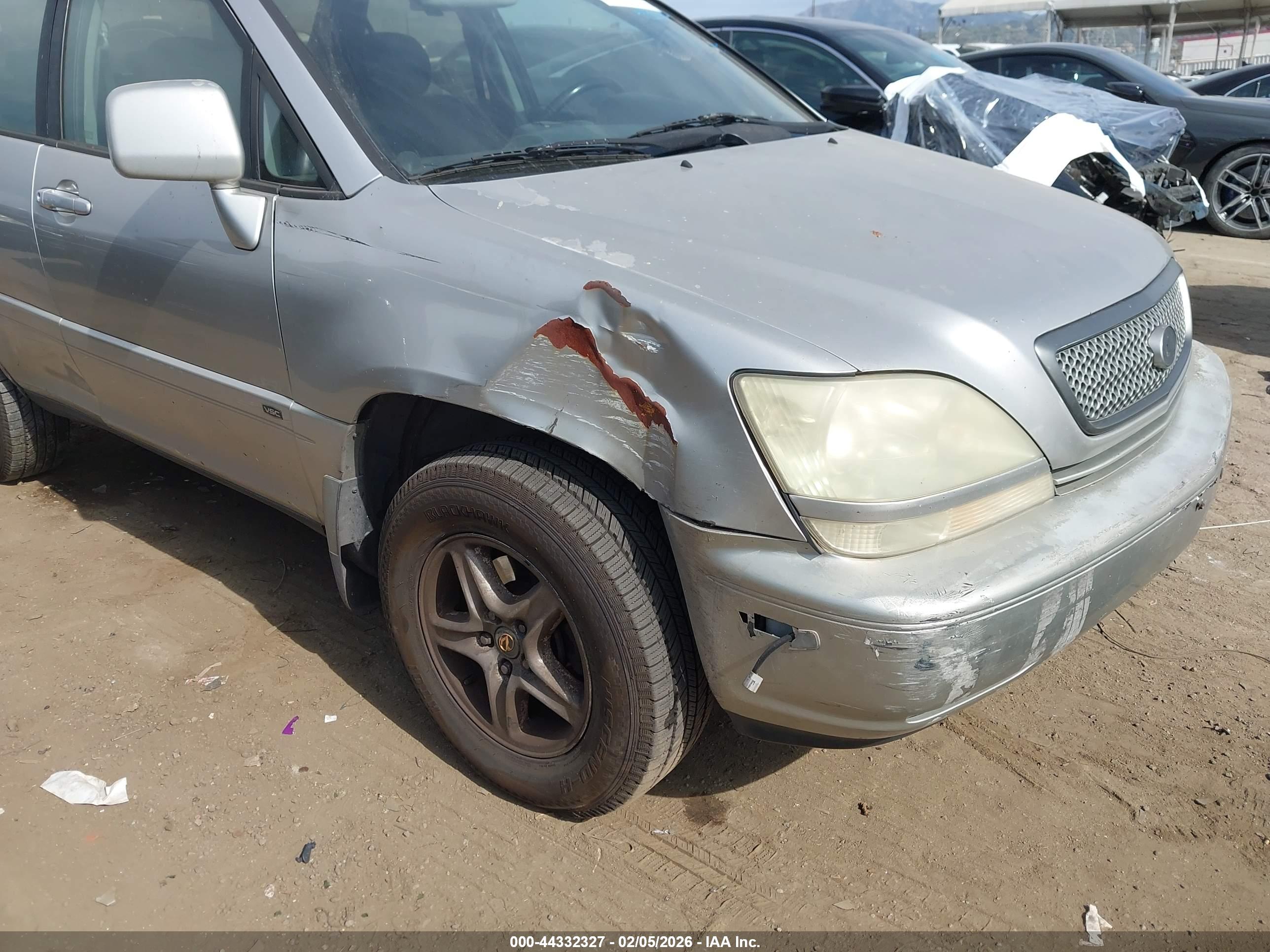 LEXUS RX image 6