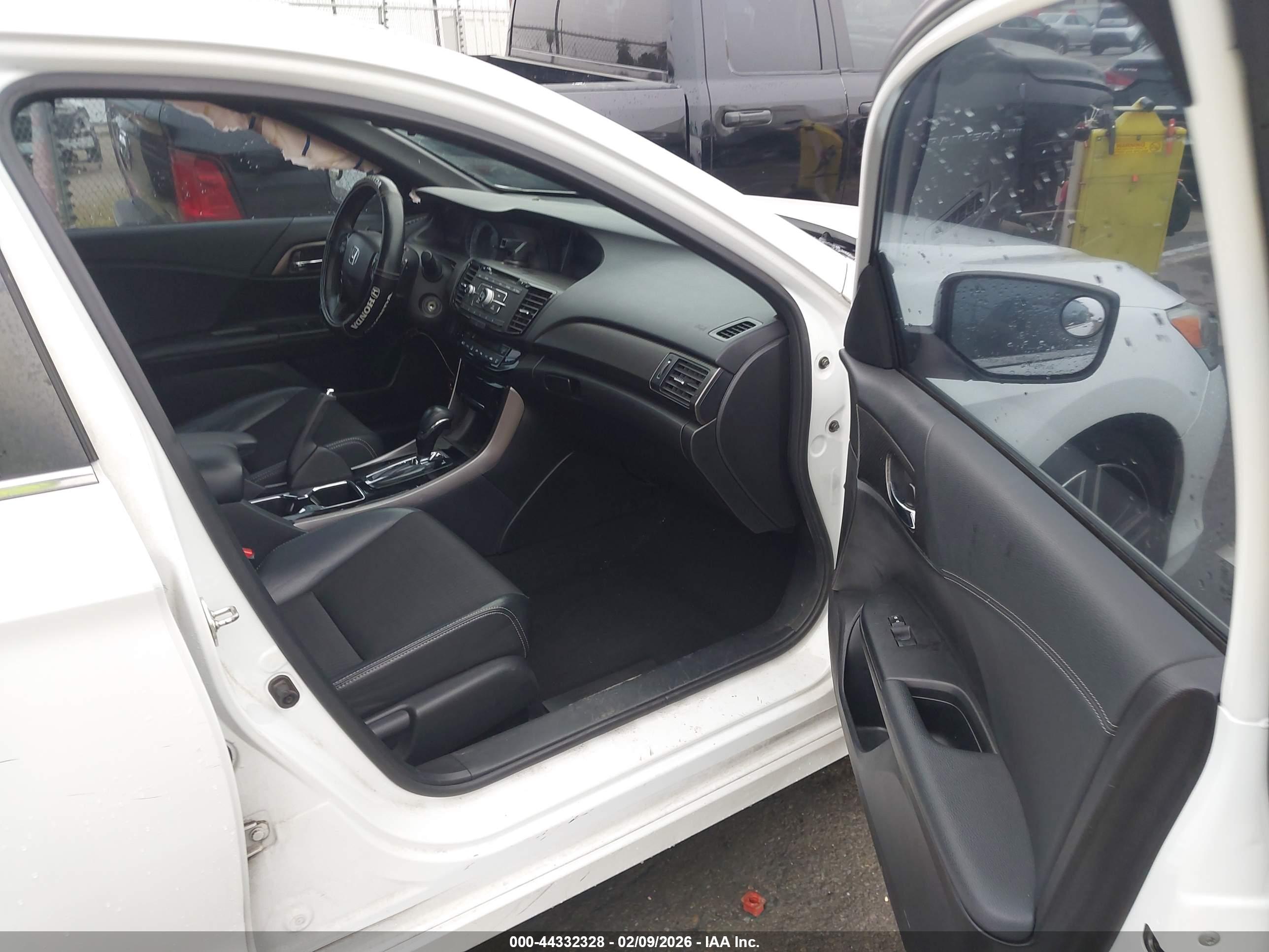 HONDA ACCORD image 5