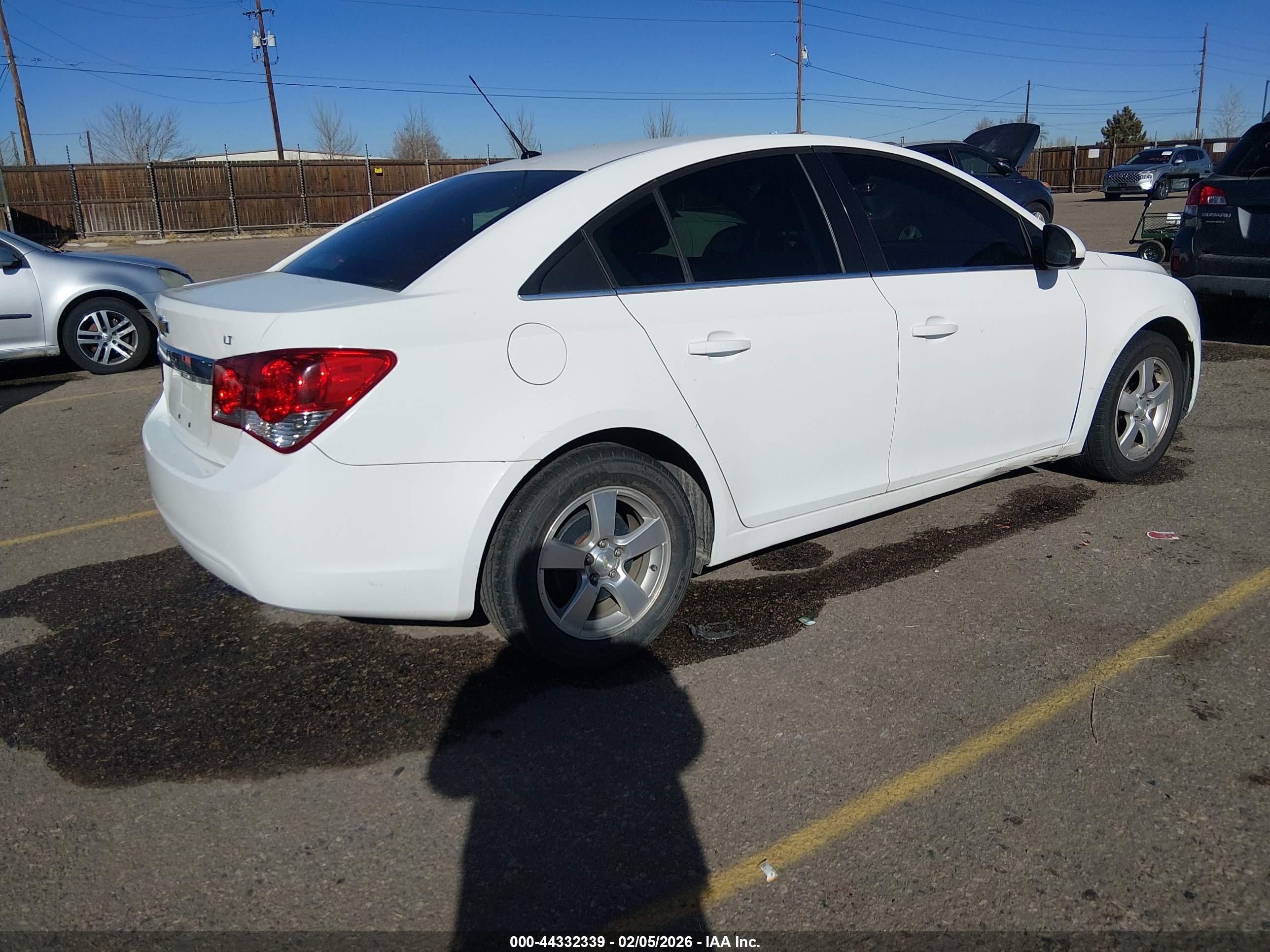 CHEVROLET CRUZE image 4