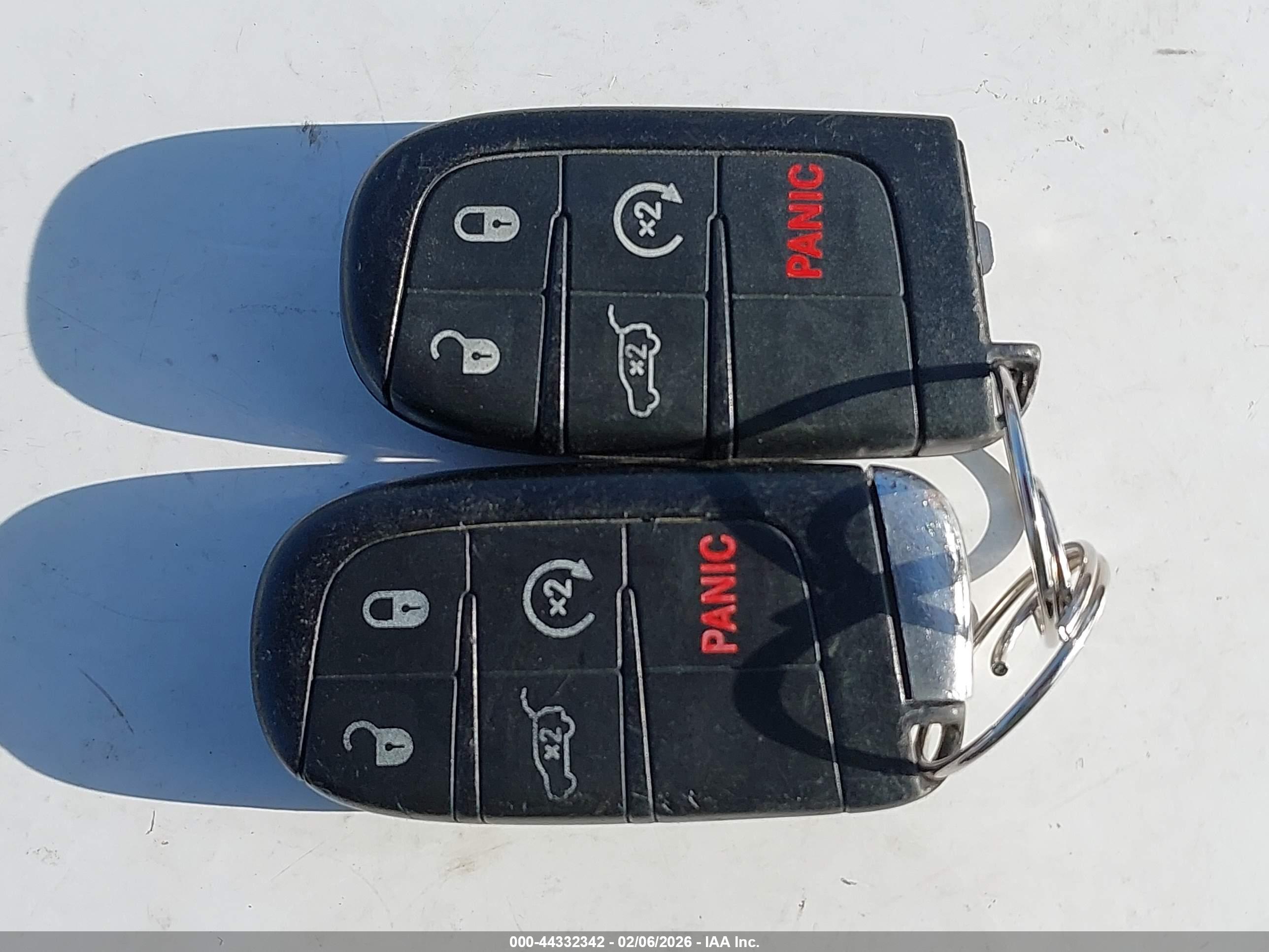JEEP GRAND image 11