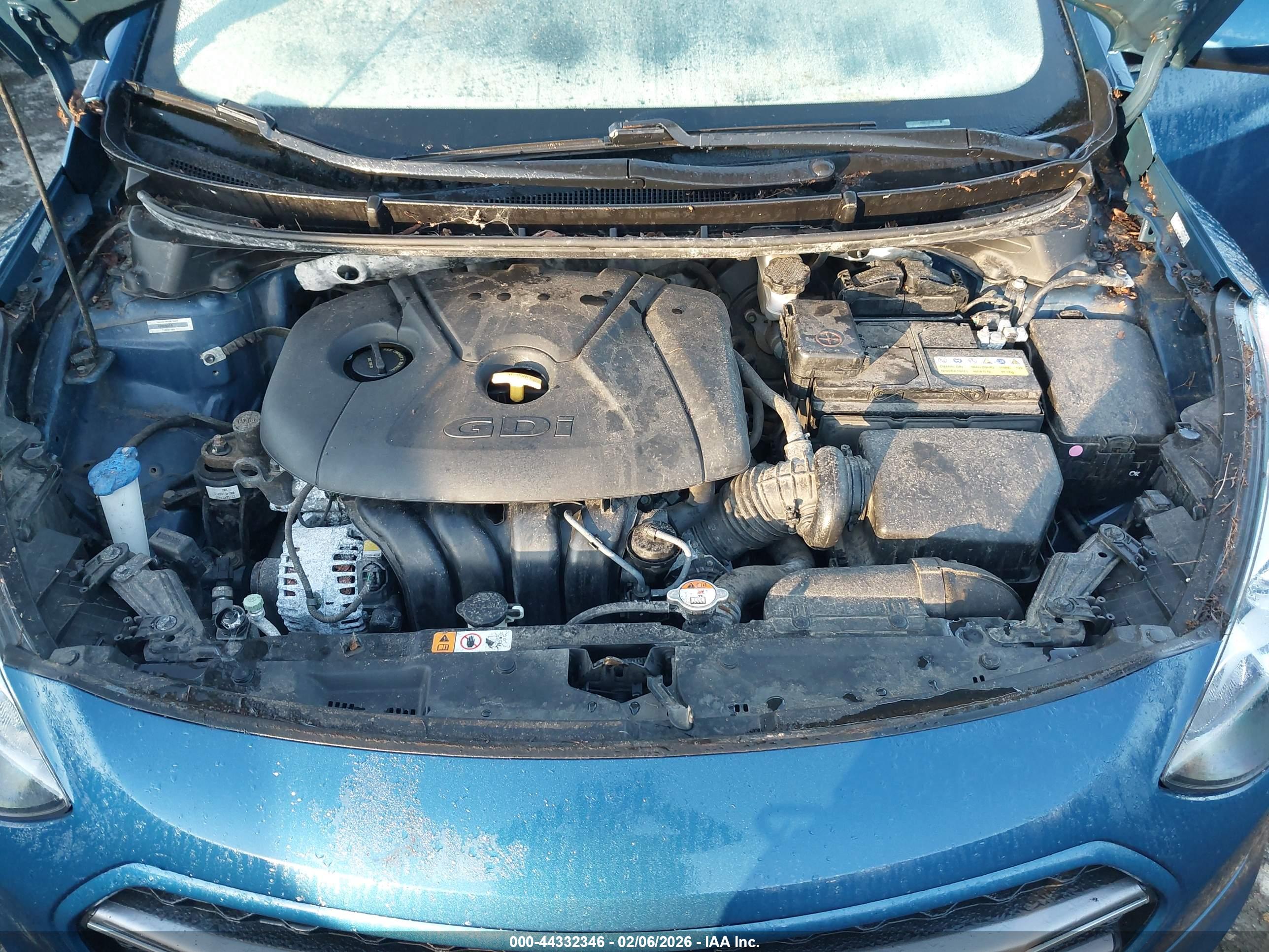 HYUNDAI ELANTRA image 10