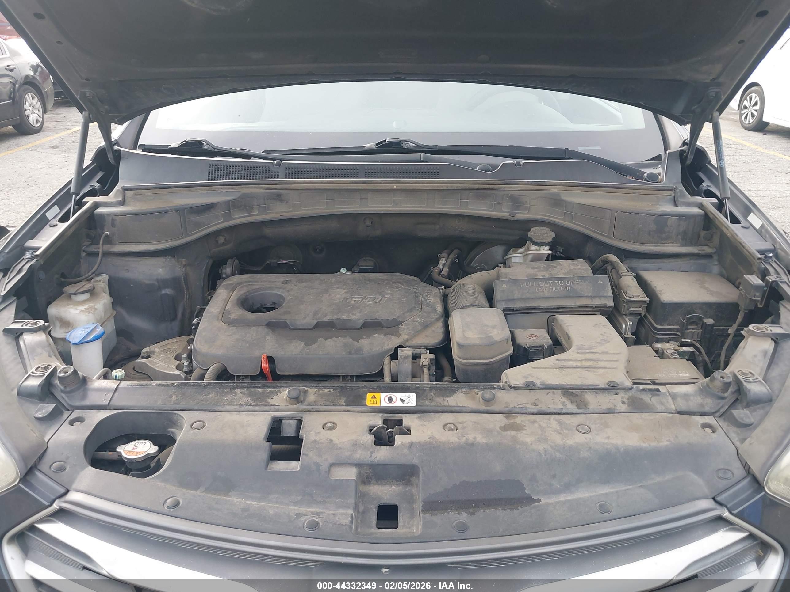HYUNDAI SANTA image 10