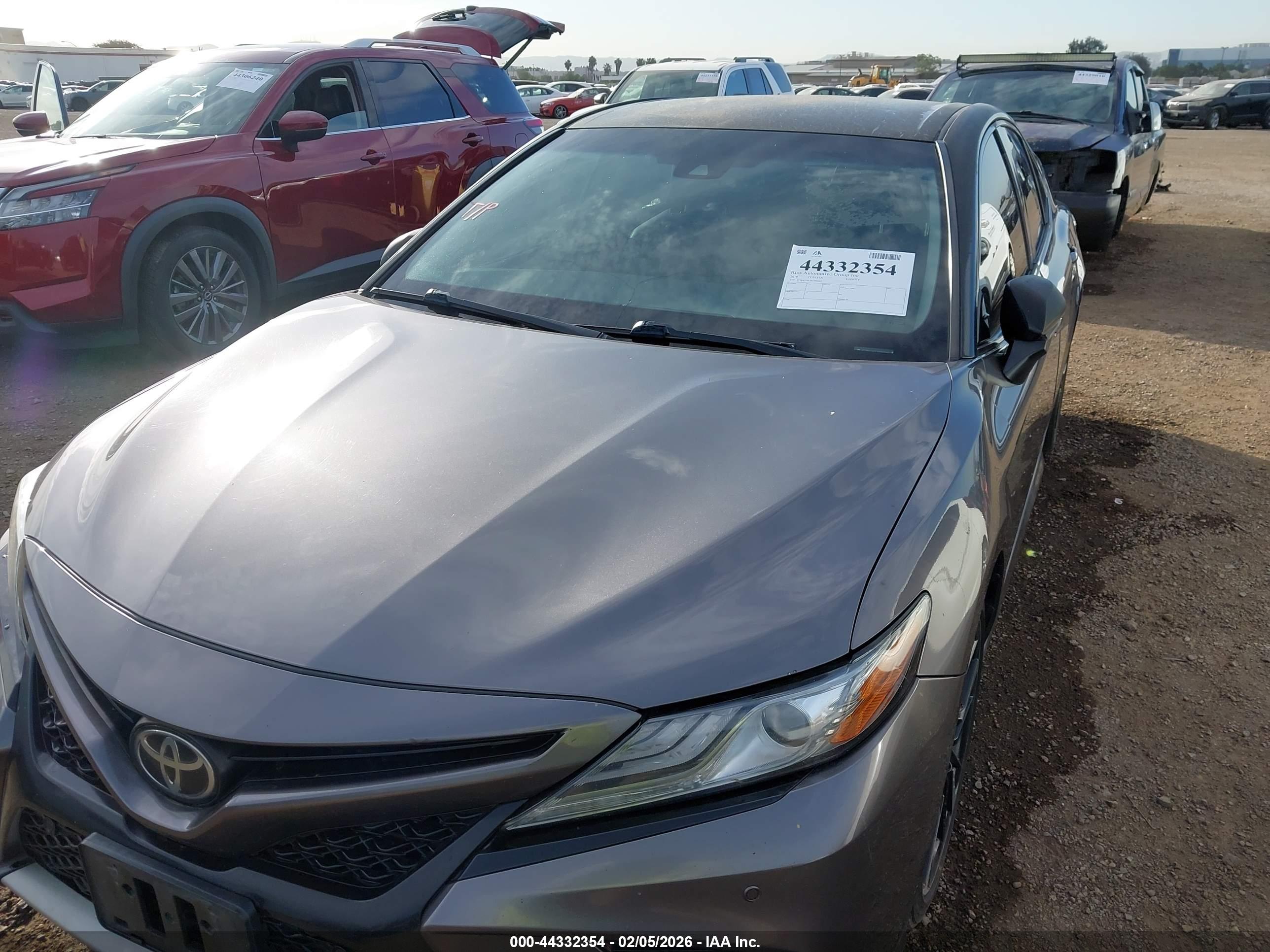 TOYOTA CAMRY image 6