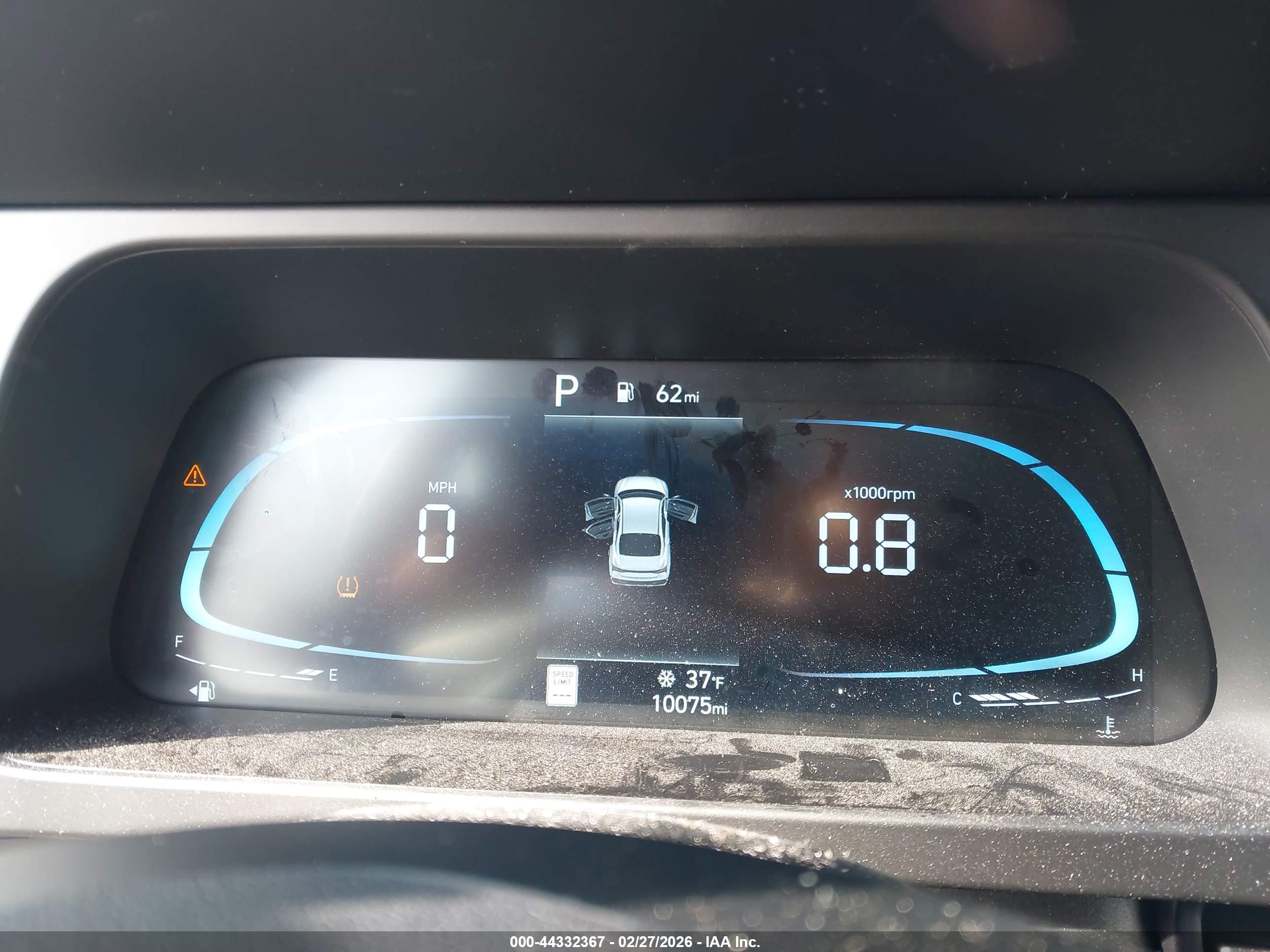 HYUNDAI ELANTRA image 7