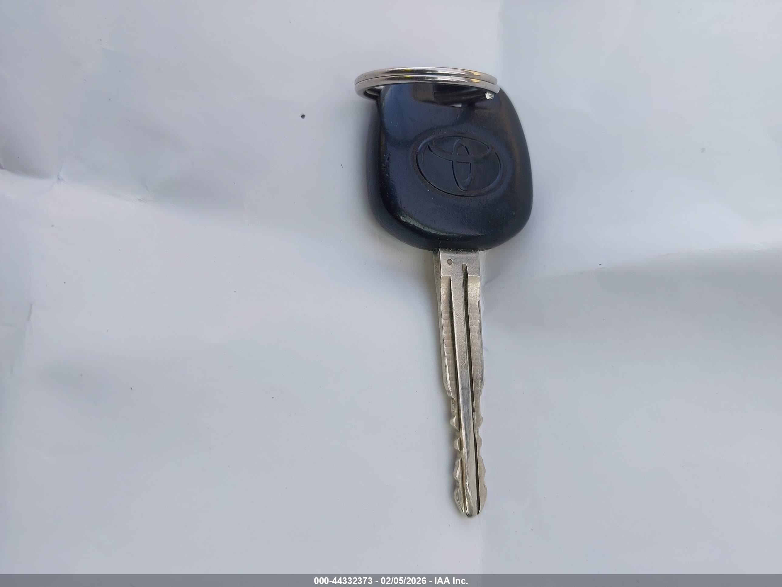 TOYOTA CAMRY image 11