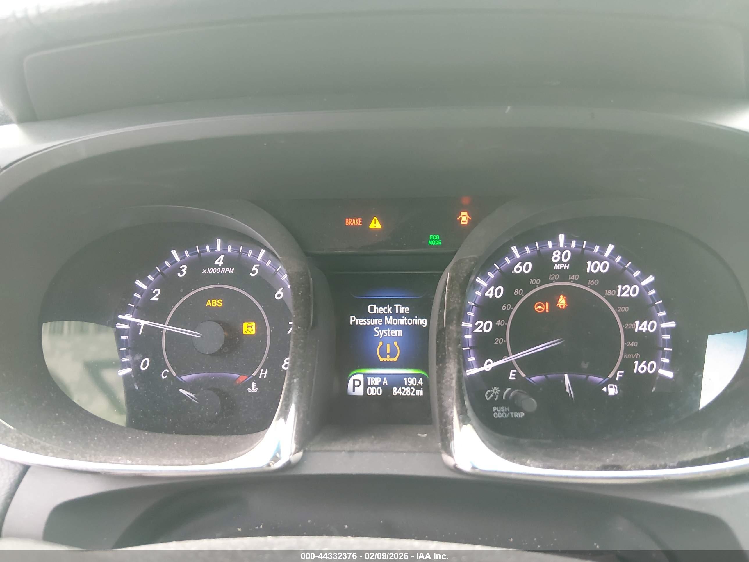 TOYOTA AVALON image 7