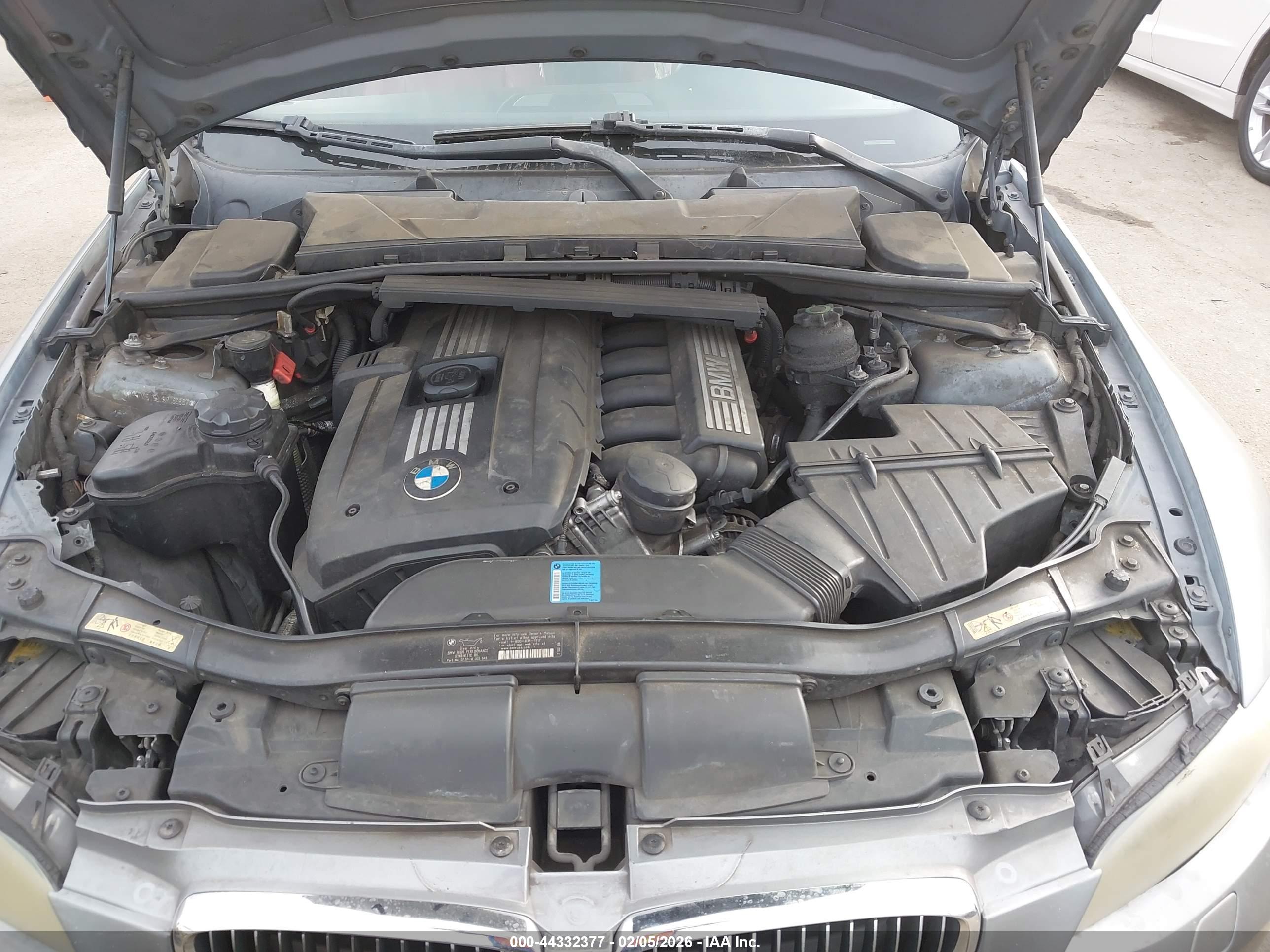 BMW 328I image 10